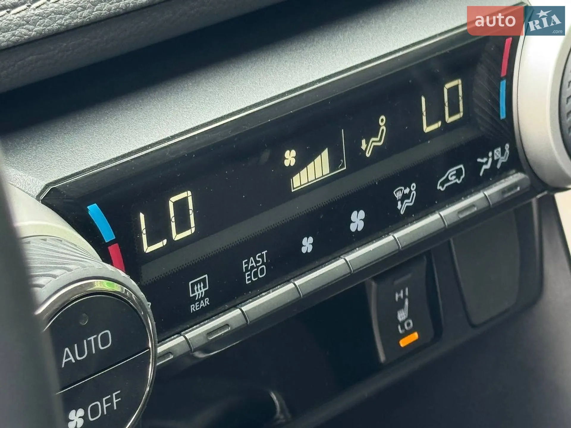 2019 Toyota RAV 4 - мініатюра 38