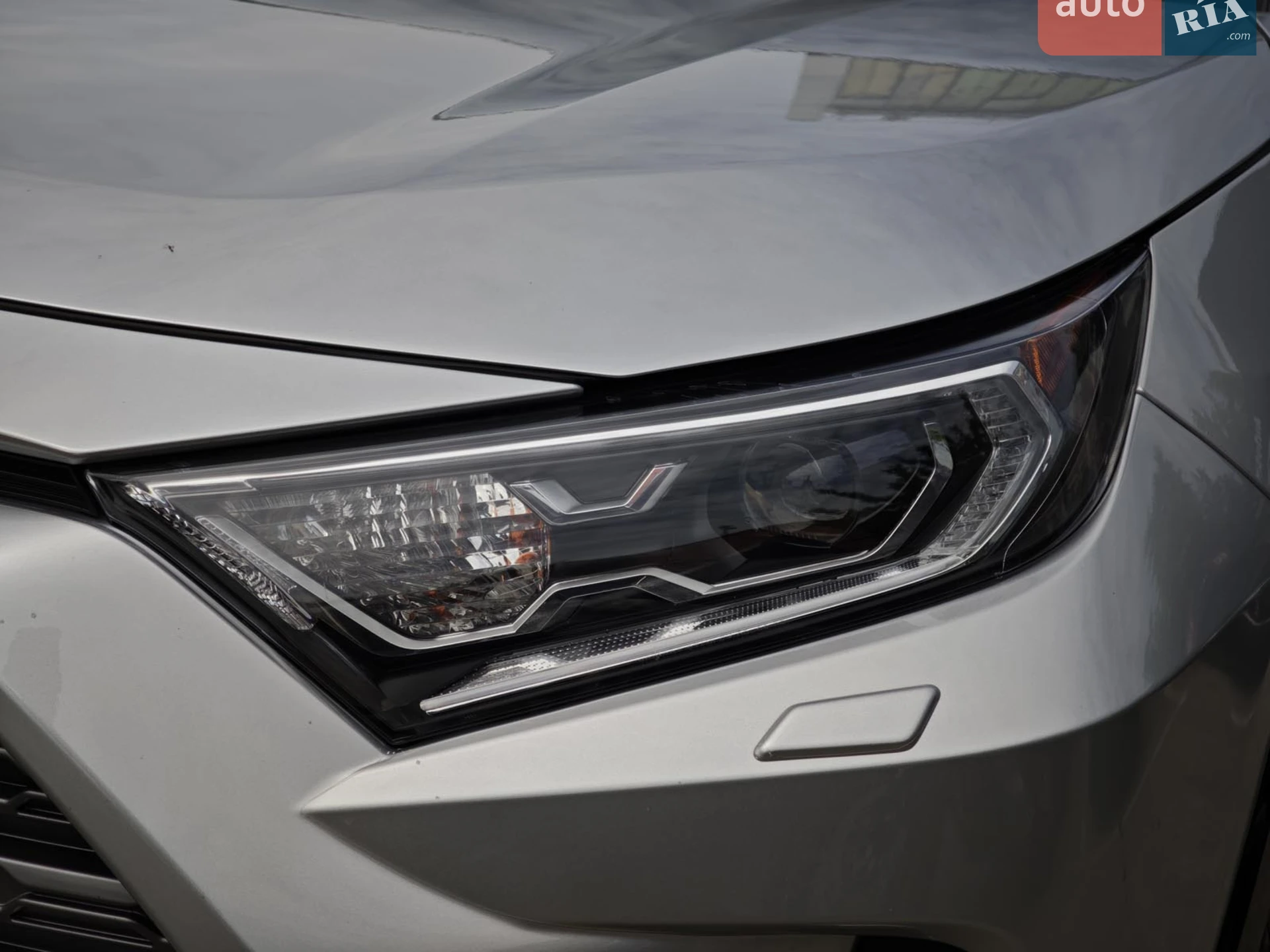 2019 Toyota RAV 4 - мініатюра 5