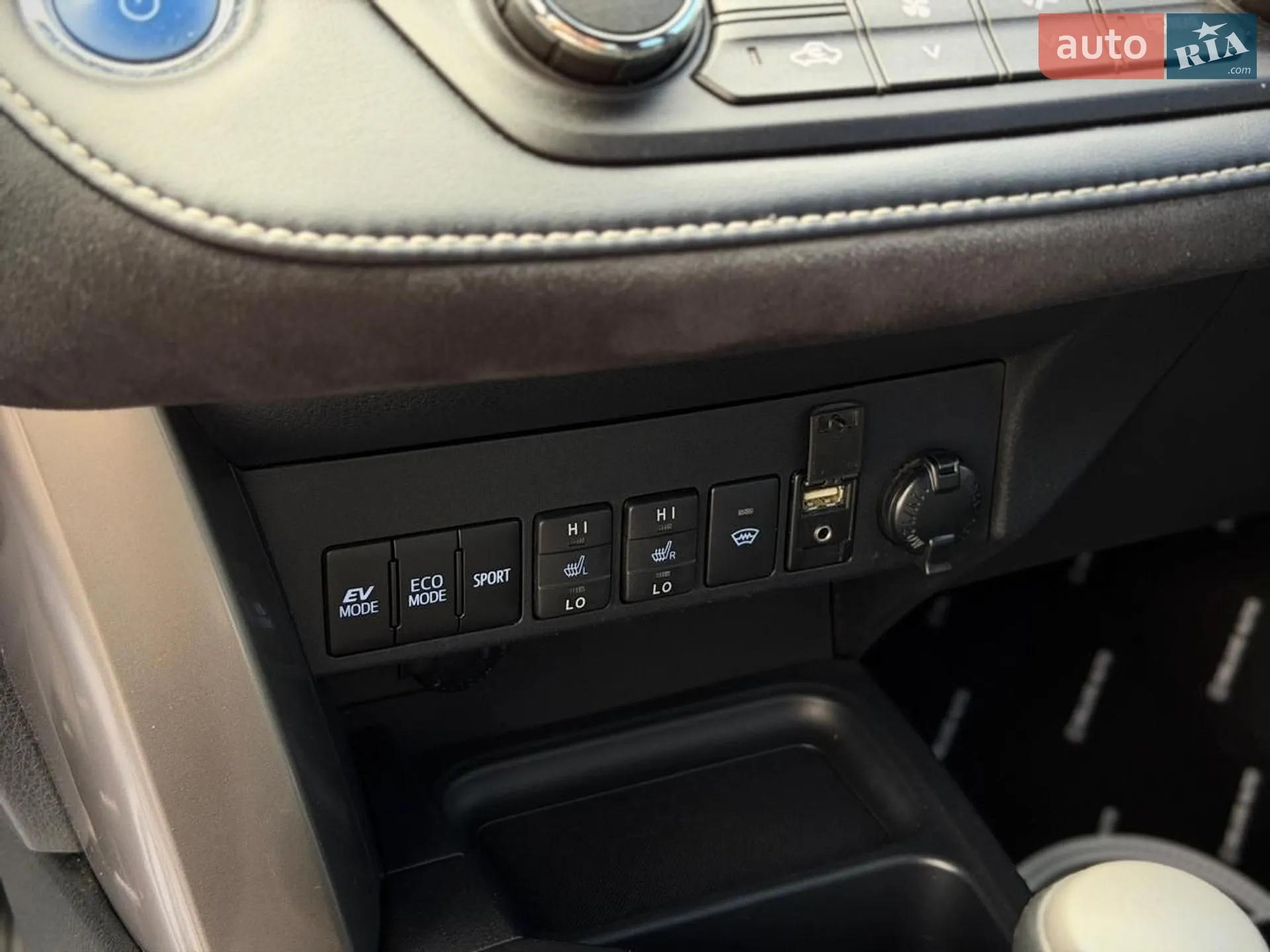2018 Toyota RAV 4 - мініатюра 53