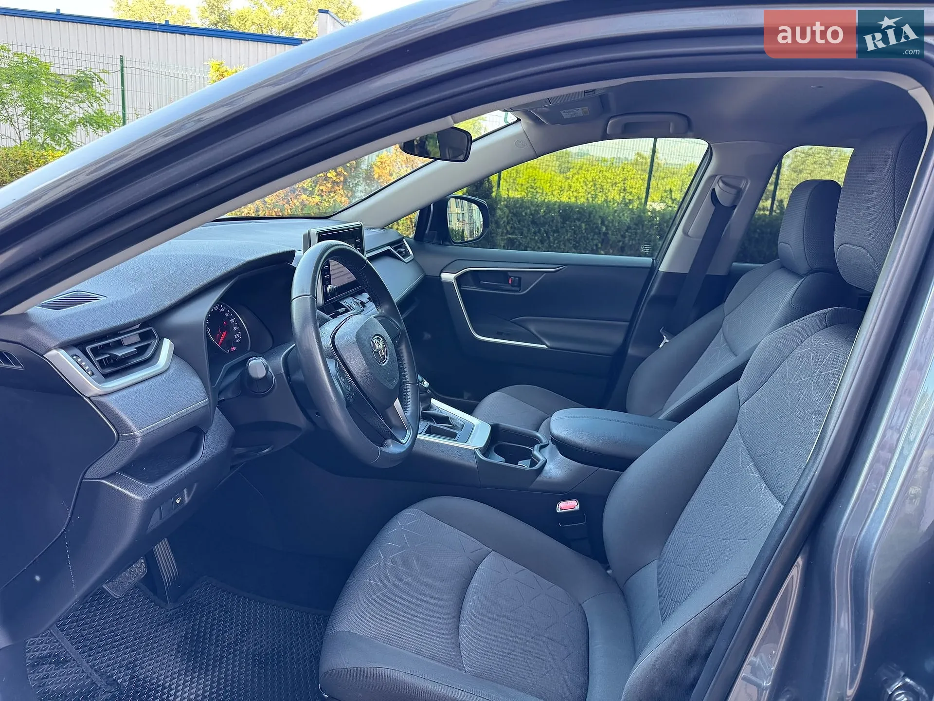 2019 Toyota RAV 4 - мініатюра 27