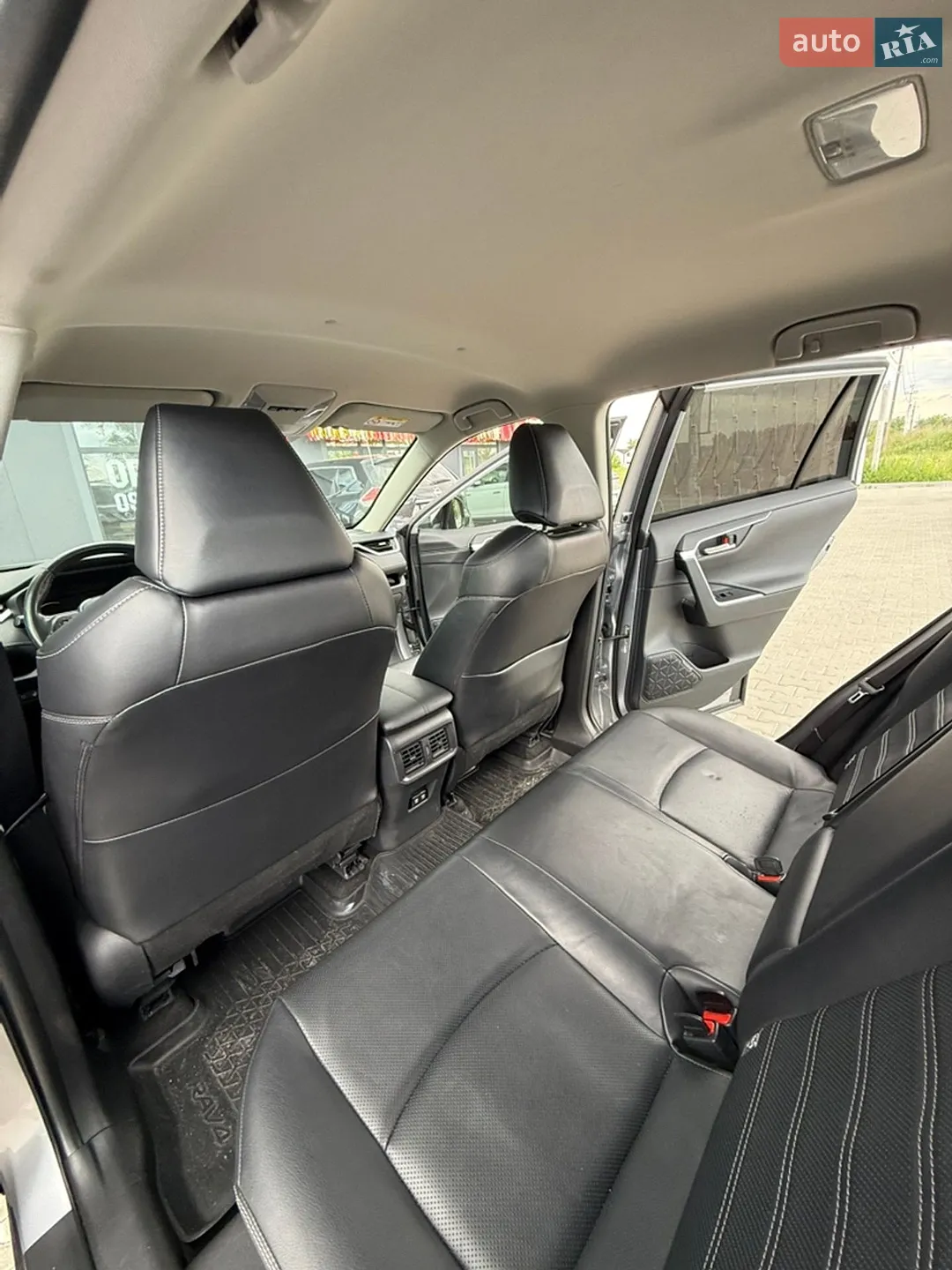 2019 Toyota RAV 4 - мініатюра 24