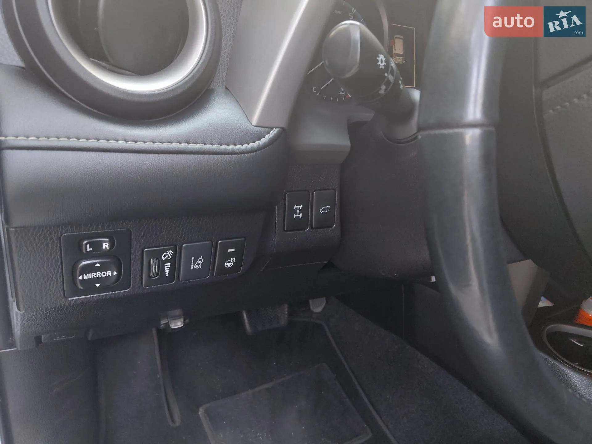 2018 Toyota RAV 4 - мініатюра 30