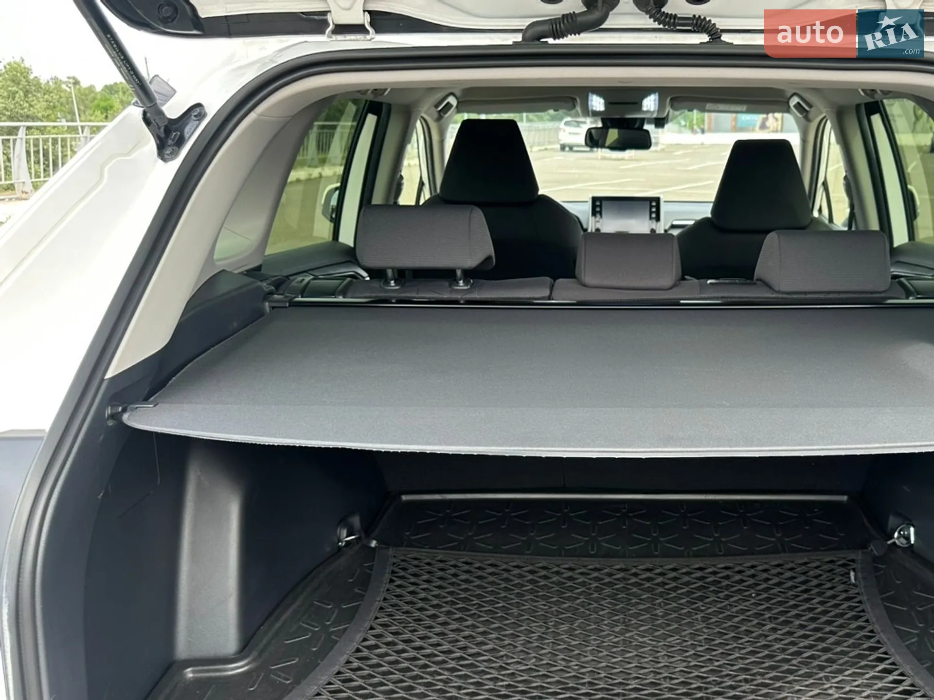 2020 Toyota RAV 4 - мініатюра 21