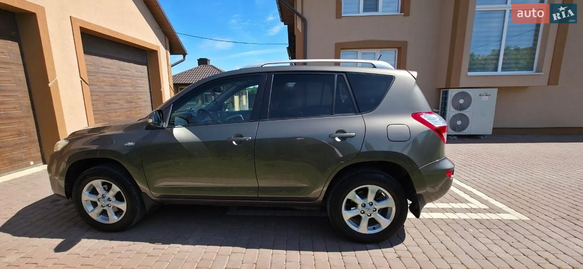 2010 Toyota RAV 4 - мініатюра 16