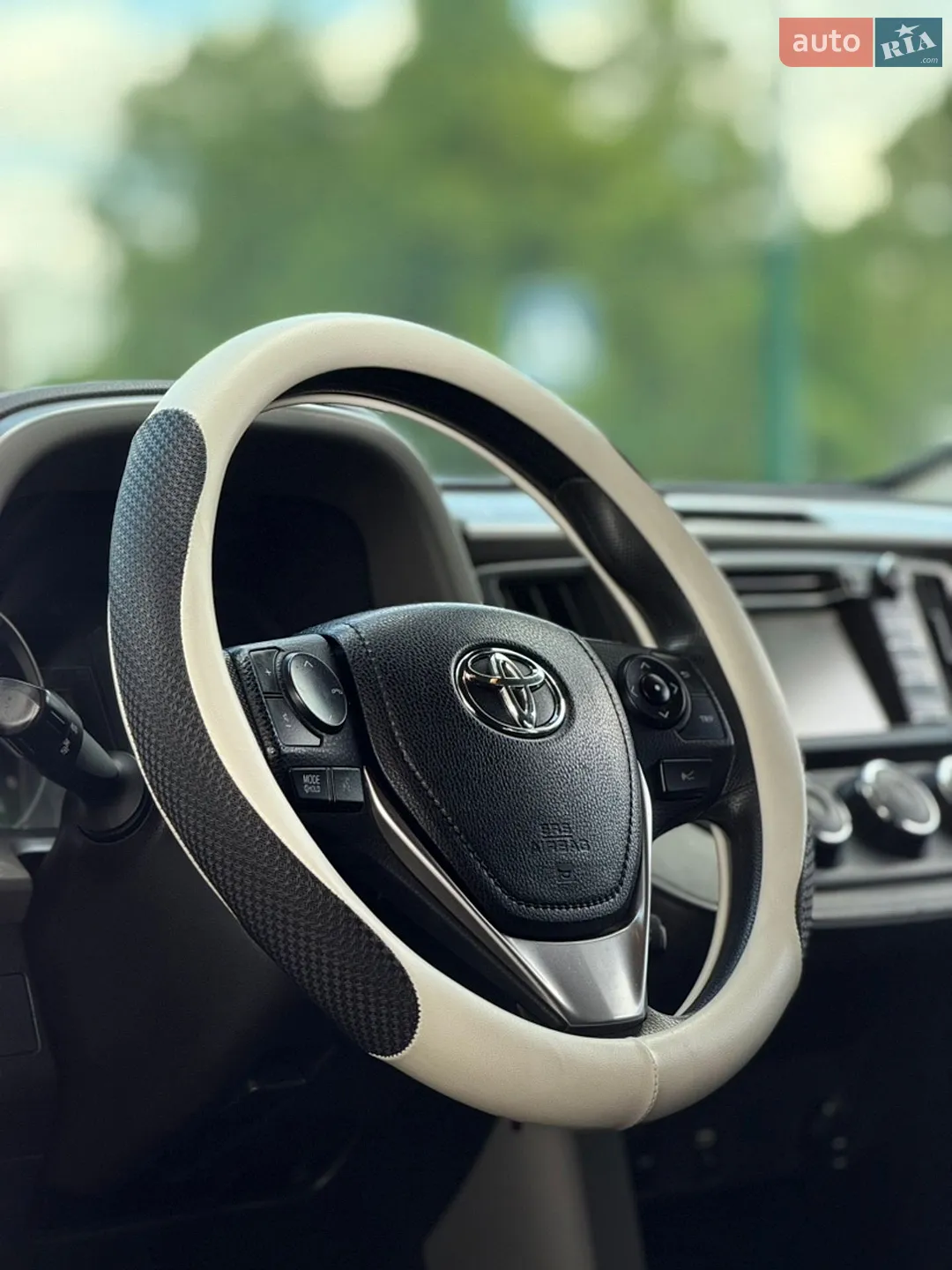 2018 Toyota RAV 4 - мініатюра 9