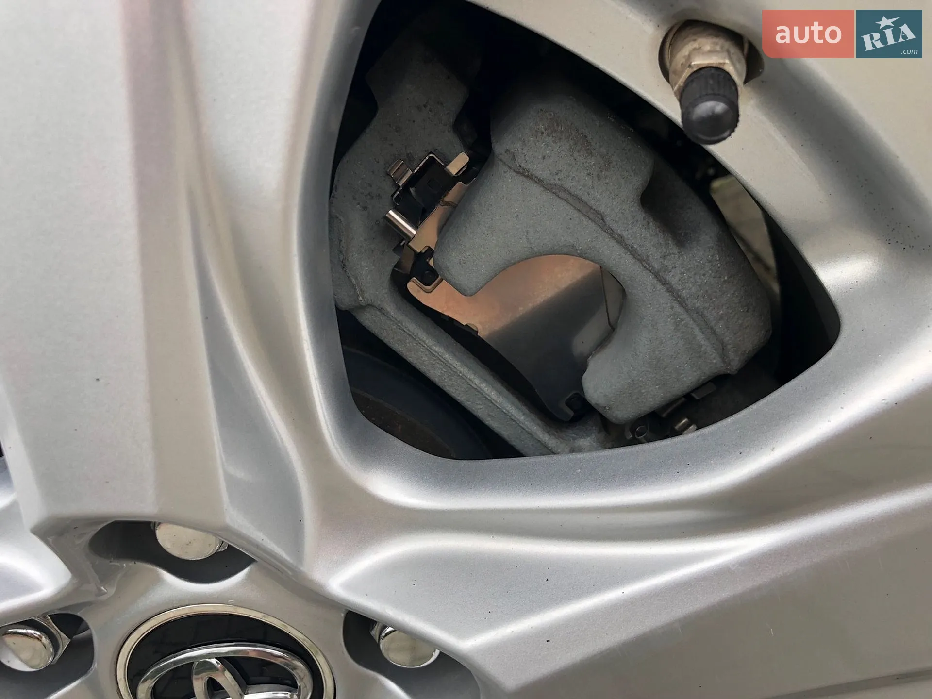 2019 Toyota RAV 4 - мініатюра 19