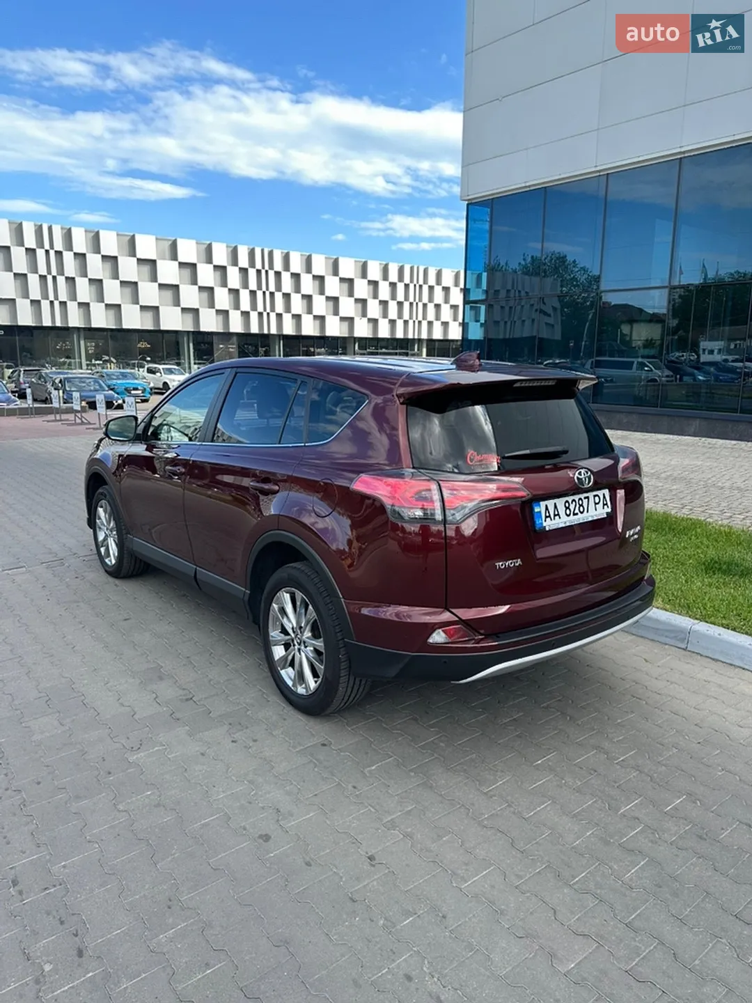 2016 Toyota RAV 4 - мініатюра 6