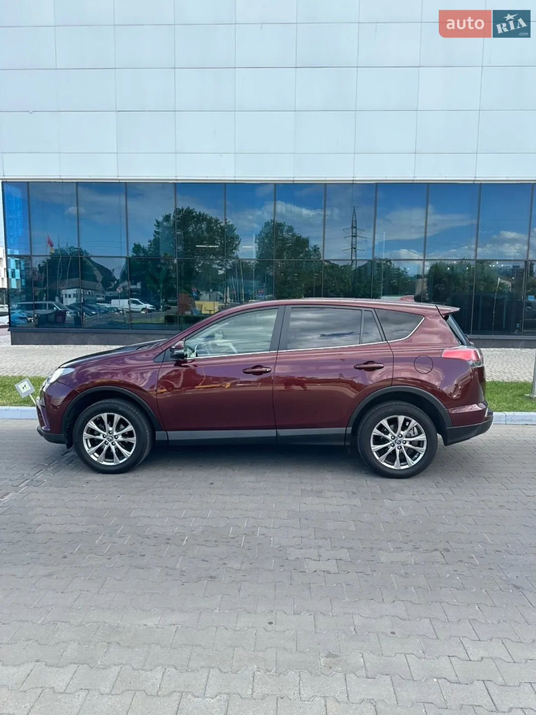 2016 Toyota RAV 4 - мініатюра 11