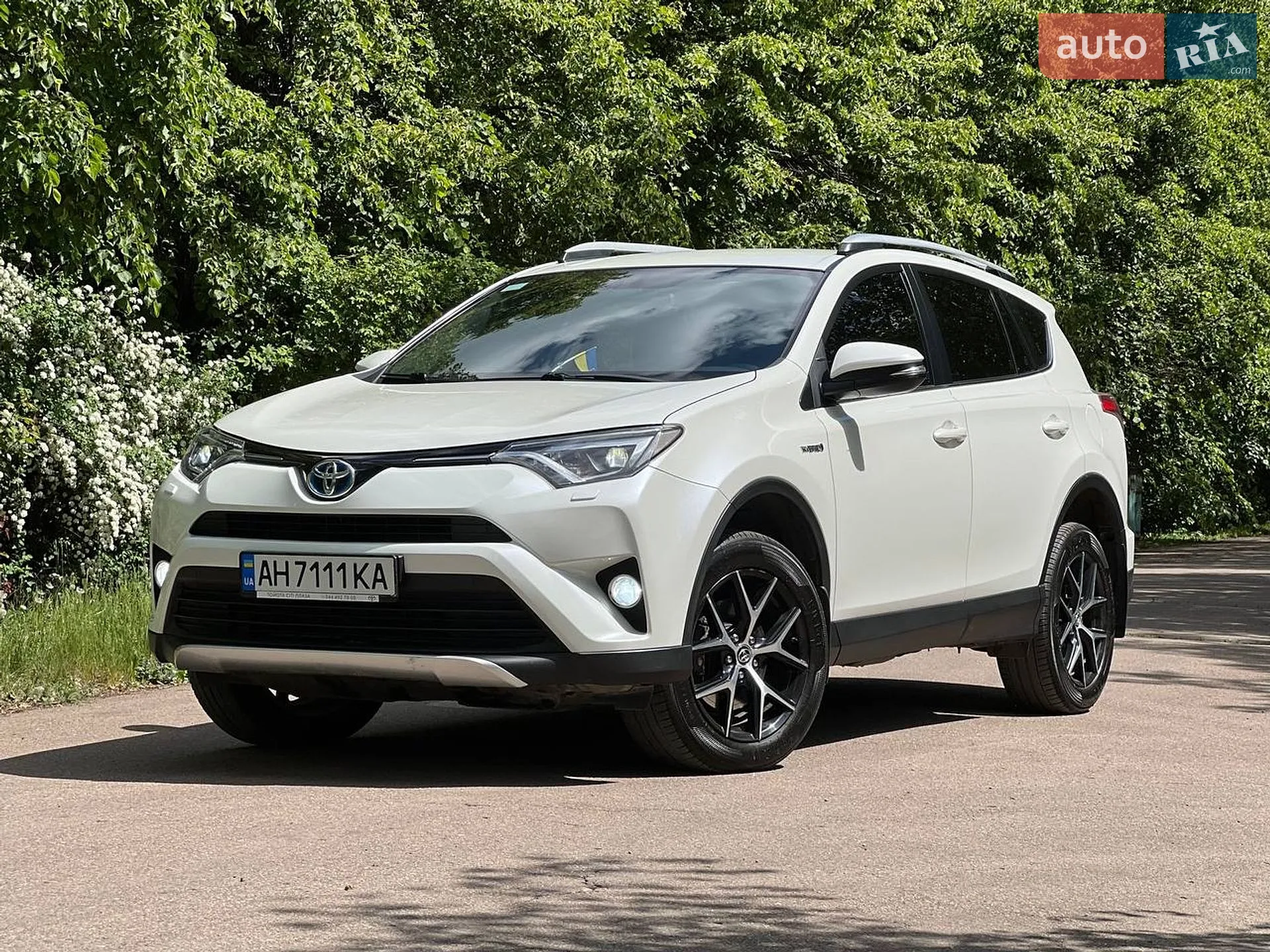 2016 Toyota RAV 4 - фото 1