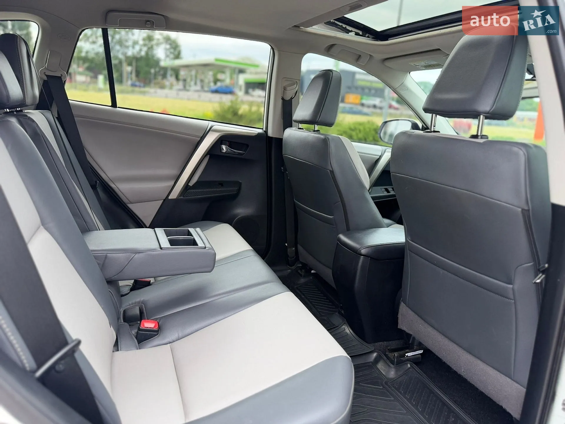 2013 Toyota RAV 4 - мініатюра 7