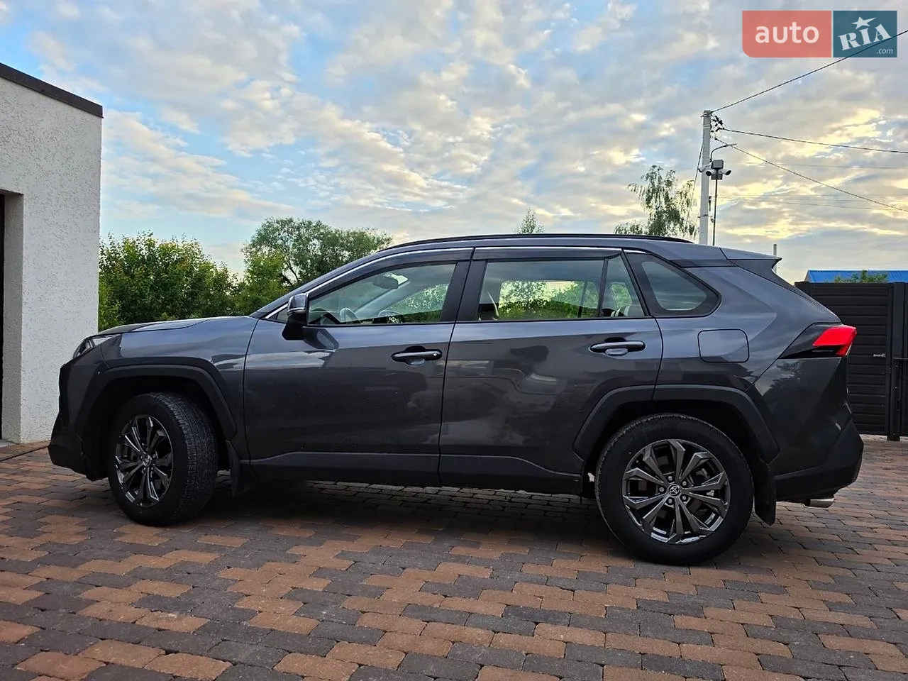 2021 Toyota RAV 4 - мініатюра 19