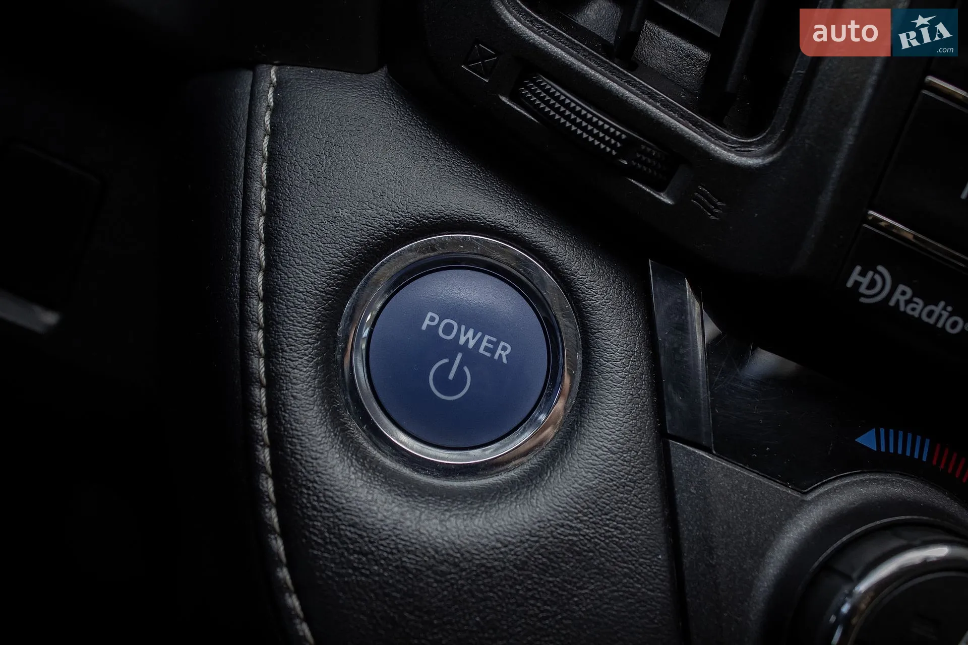 2016 Toyota RAV 4 - мініатюра 29