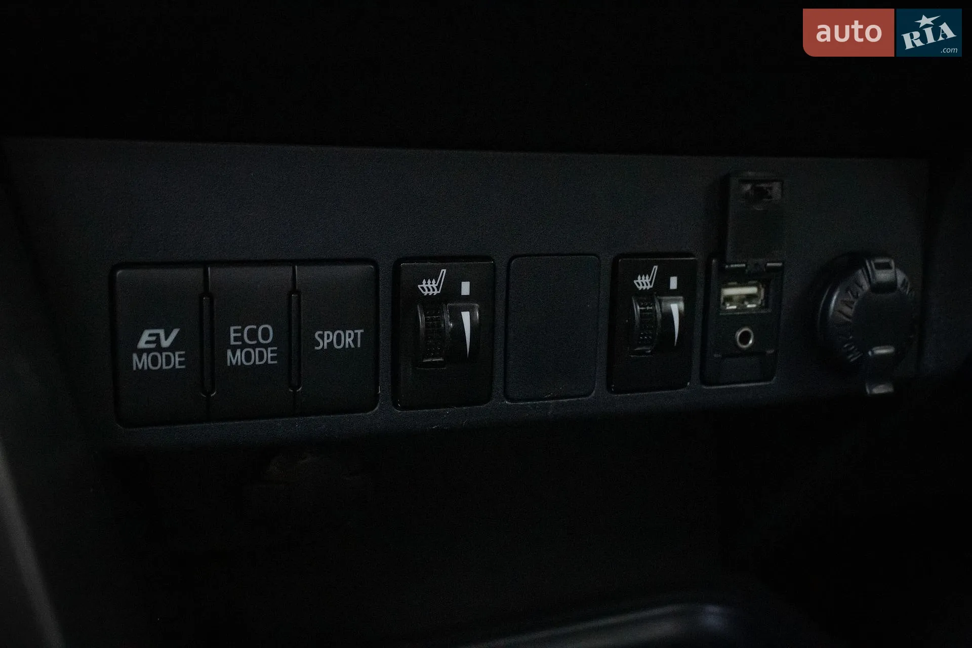 2016 Toyota RAV 4 - мініатюра 32