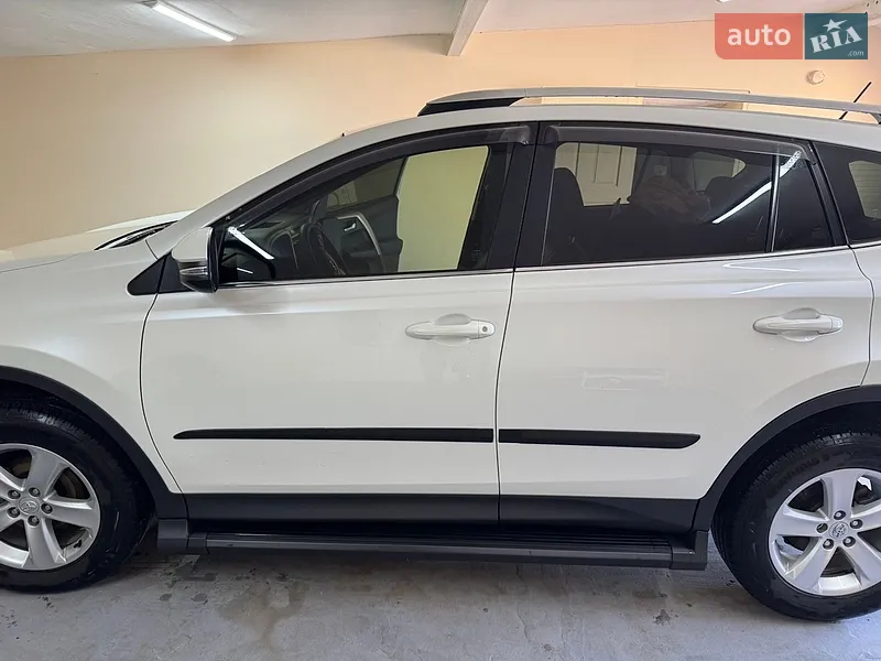 Toyota RAV4 2013