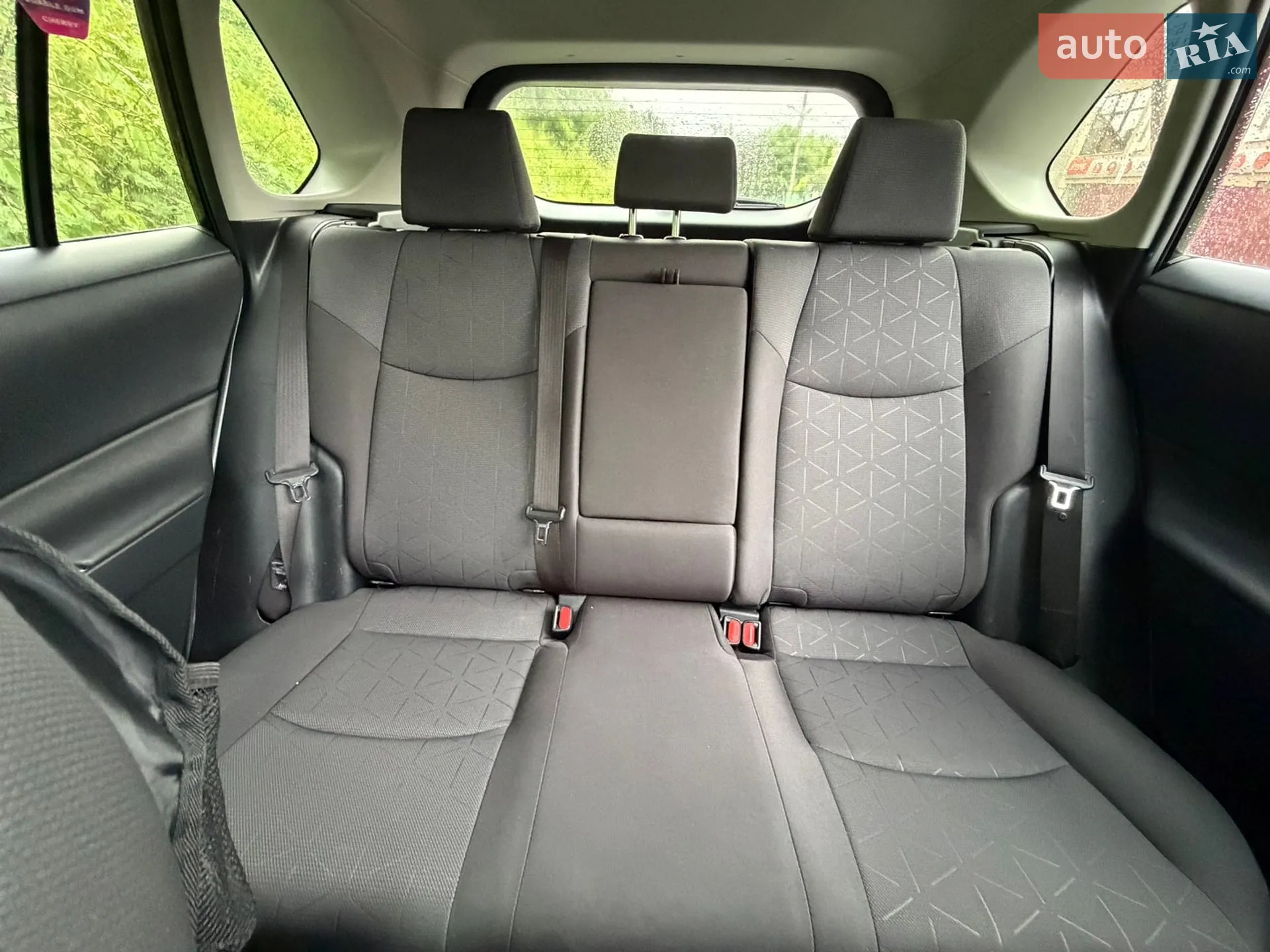 2019 Toyota RAV 4 - мініатюра 11