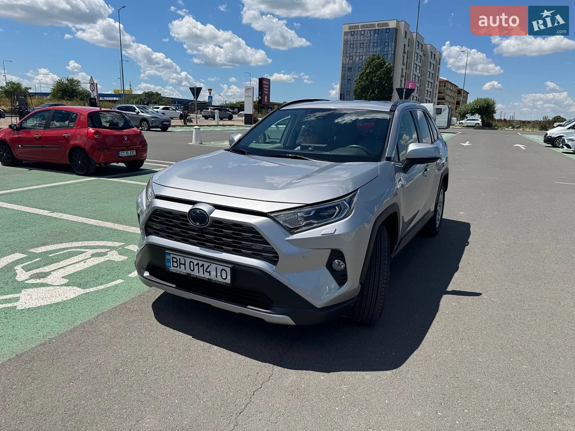 2019 Toyota RAV 4 - фото 1