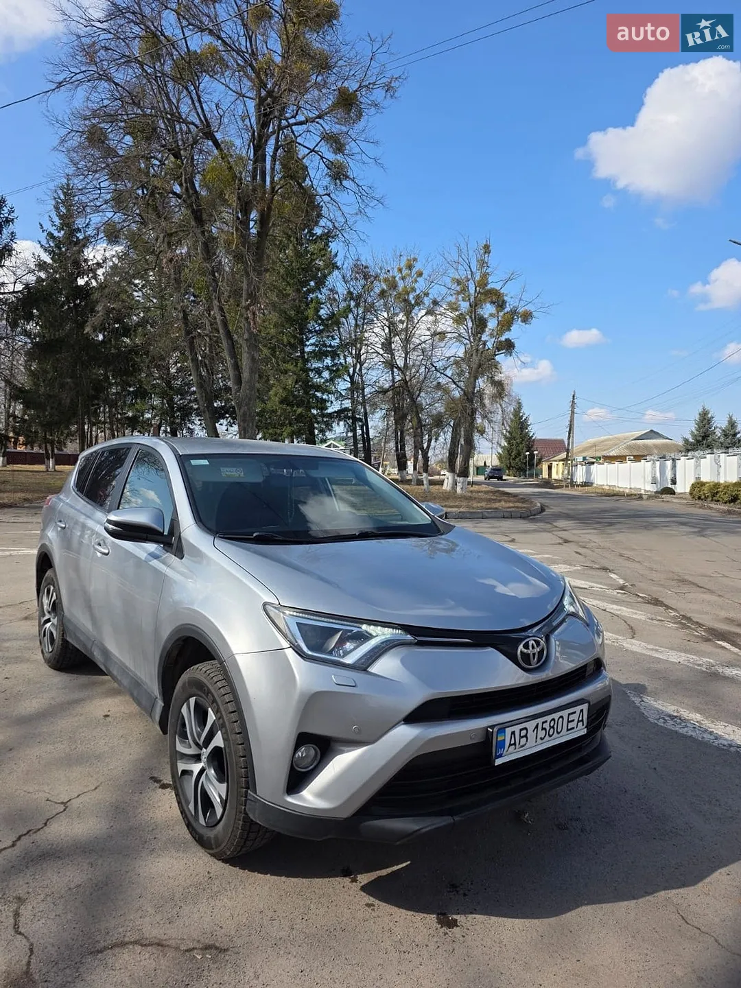 2017 Toyota RAV 4 - мініатюра 2