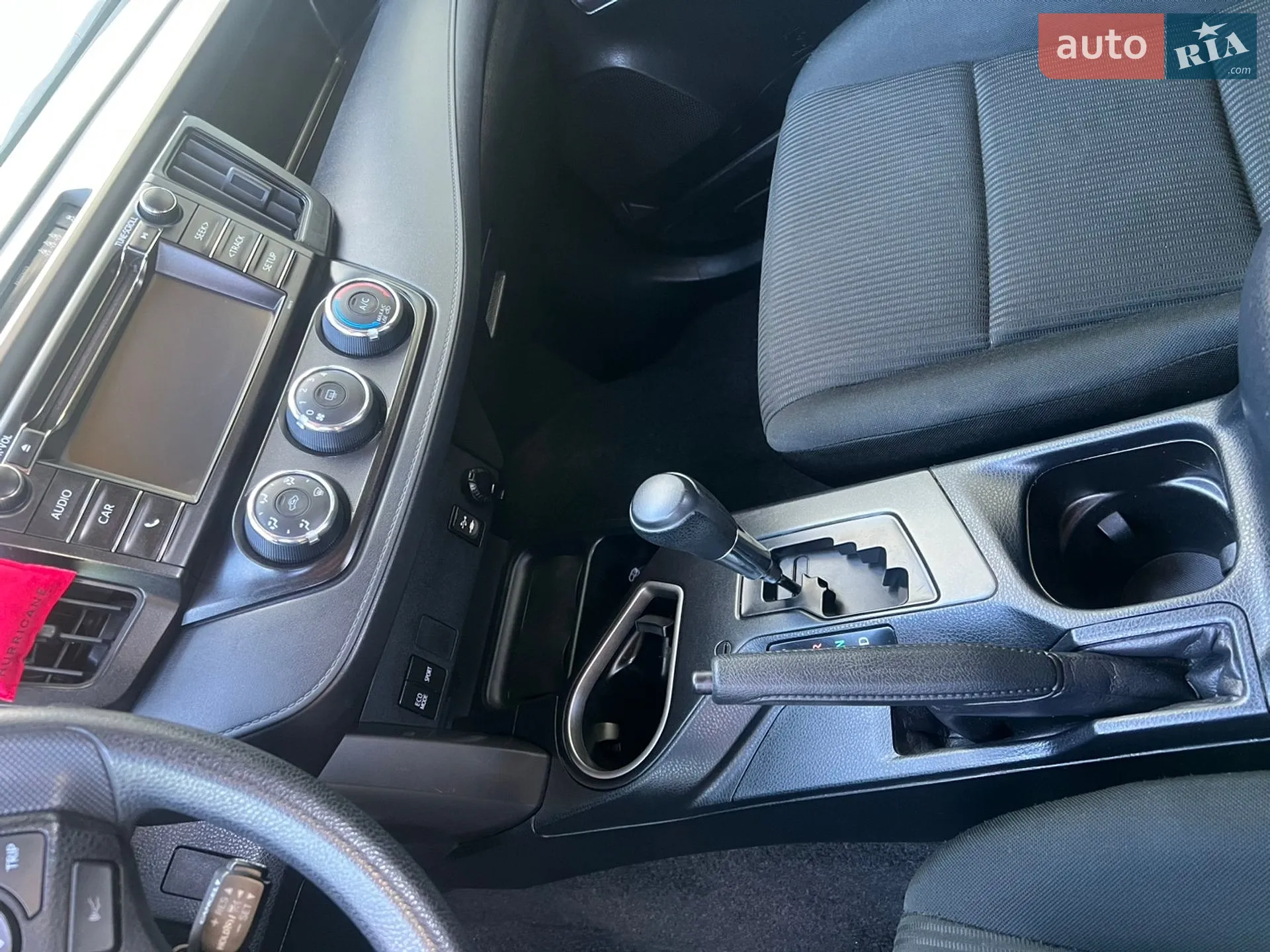 2018 Toyota RAV 4 - мініатюра 10