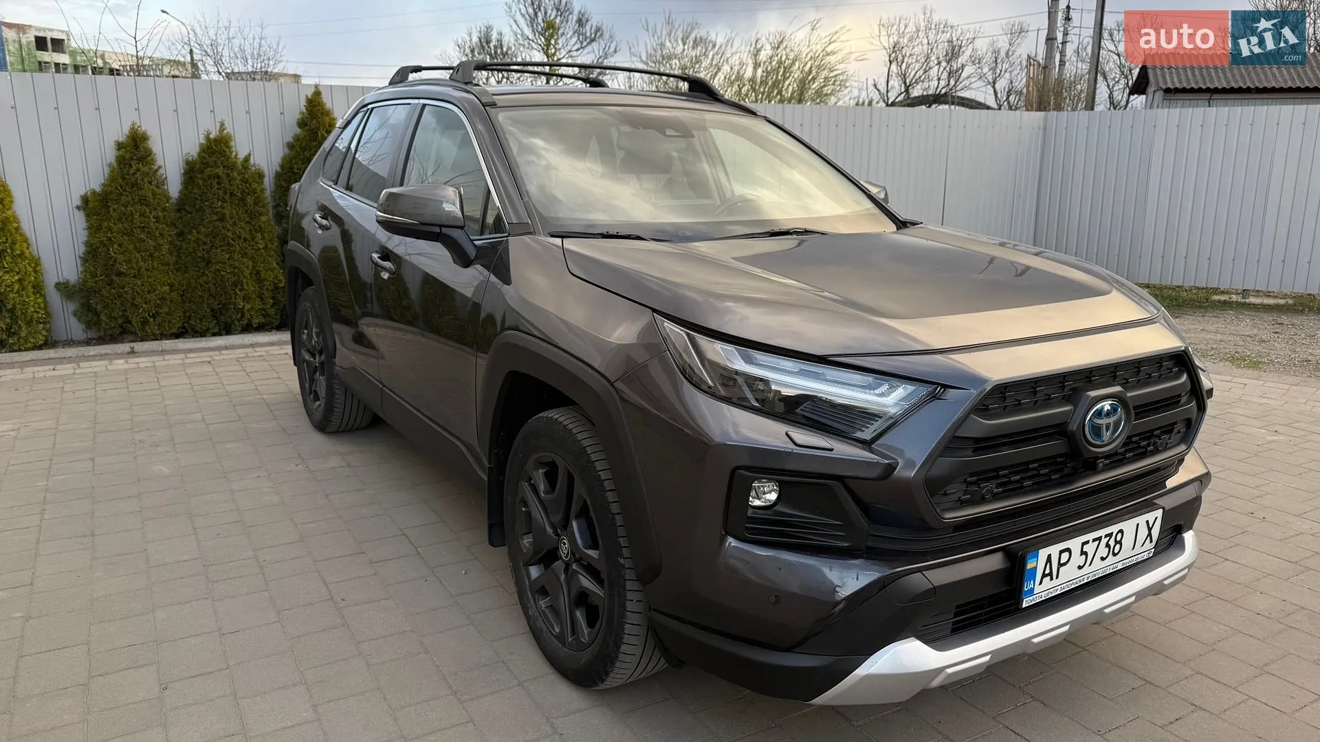 2022 Toyota RAV 4 - мініатюра 2
