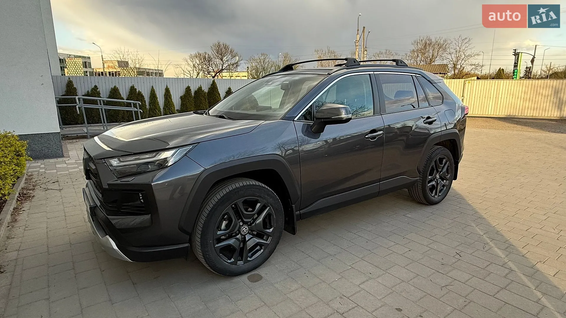 2022 Toyota RAV 4 - мініатюра 16