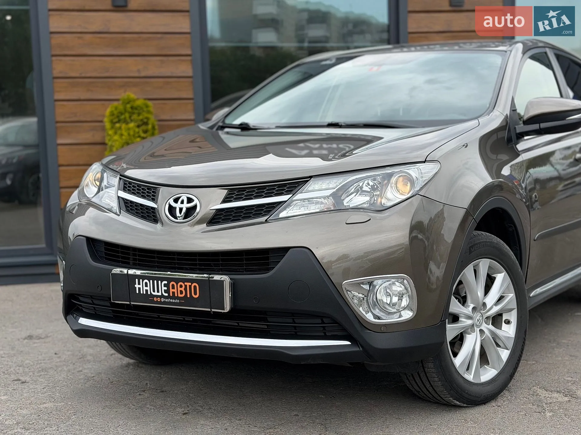 2013 Toyota RAV 4 - мініатюра 4