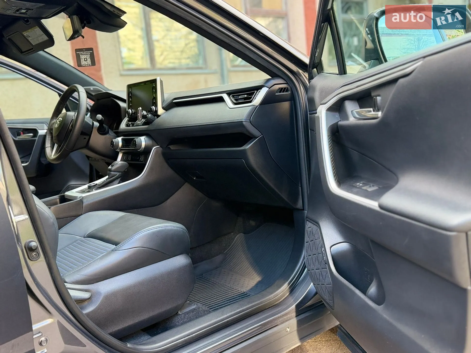 2021 Toyota RAV 4 - мініатюра 19