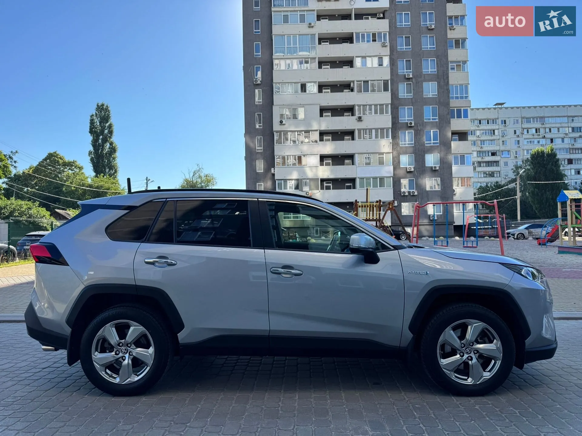 2021 Toyota RAV 4 - мініатюра 11