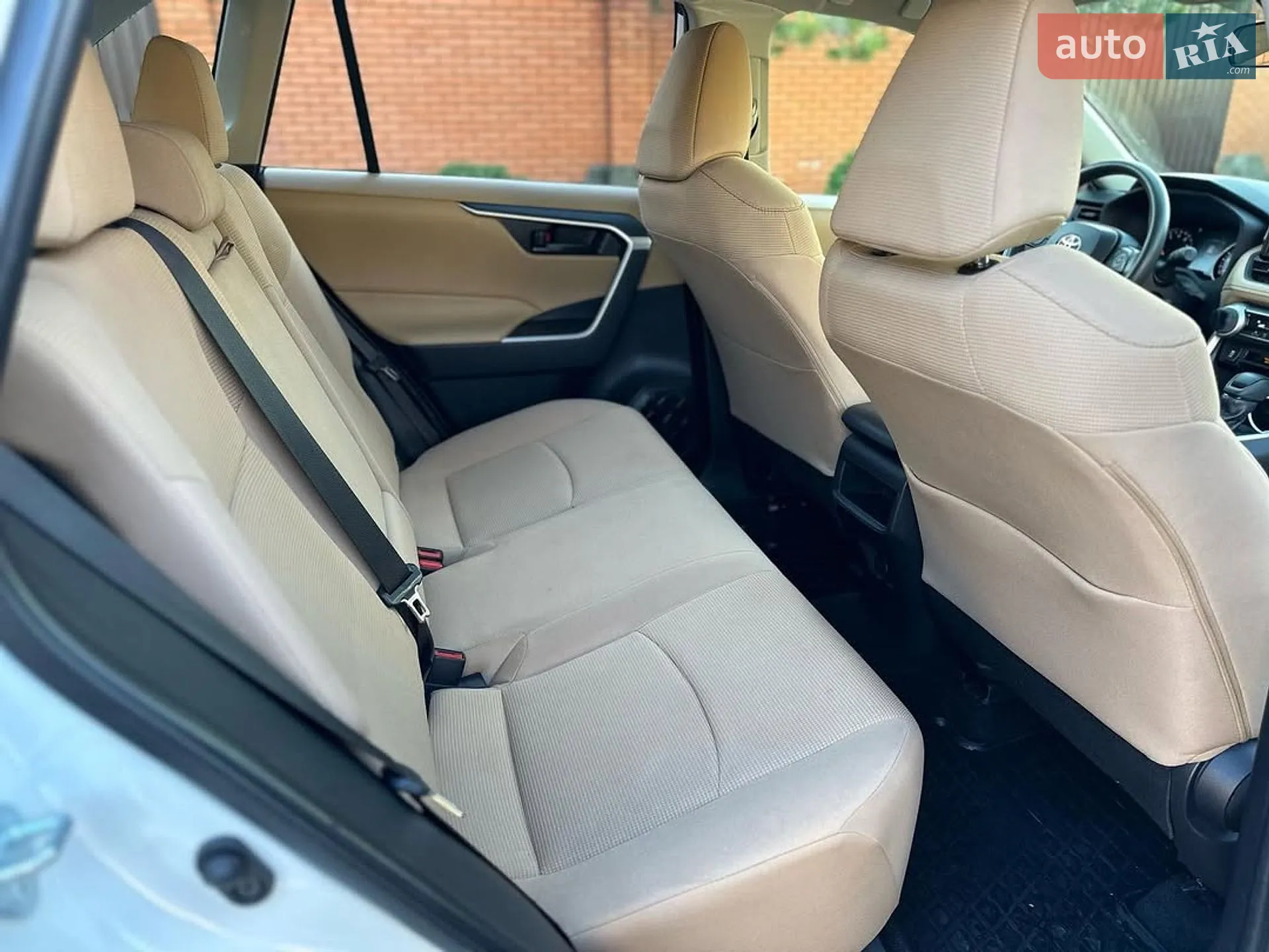 2019 Toyota RAV 4 - мініатюра 6