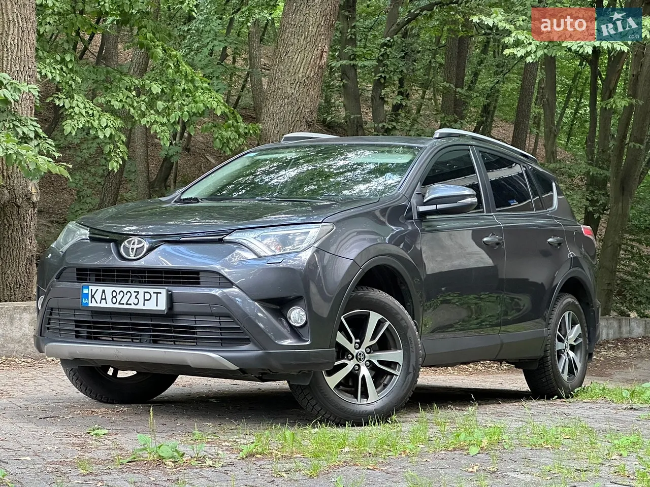 2017 Toyota RAV 4 - мініатюра 9