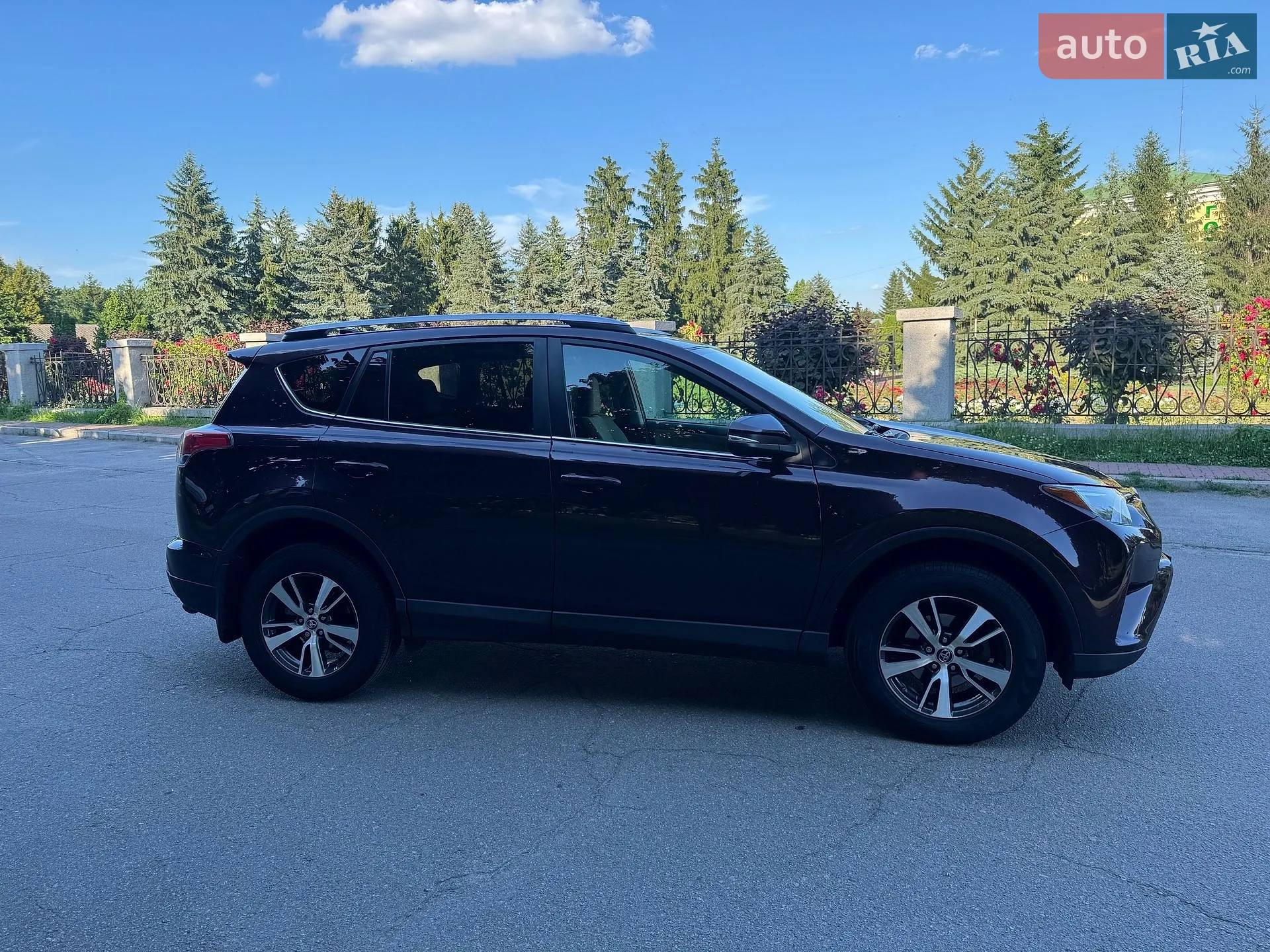 2016 Toyota RAV 4 - мініатюра 9