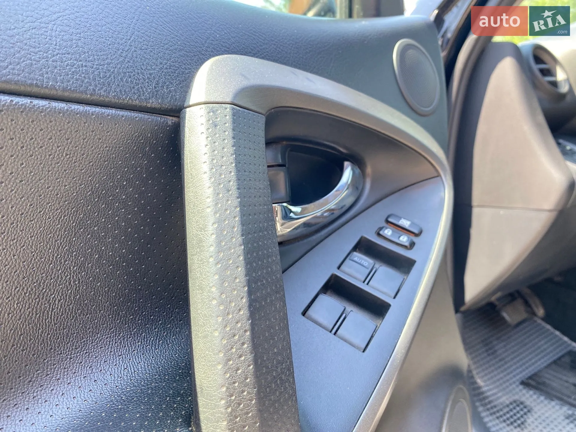 2010 Toyota RAV 4 - мініатюра 17