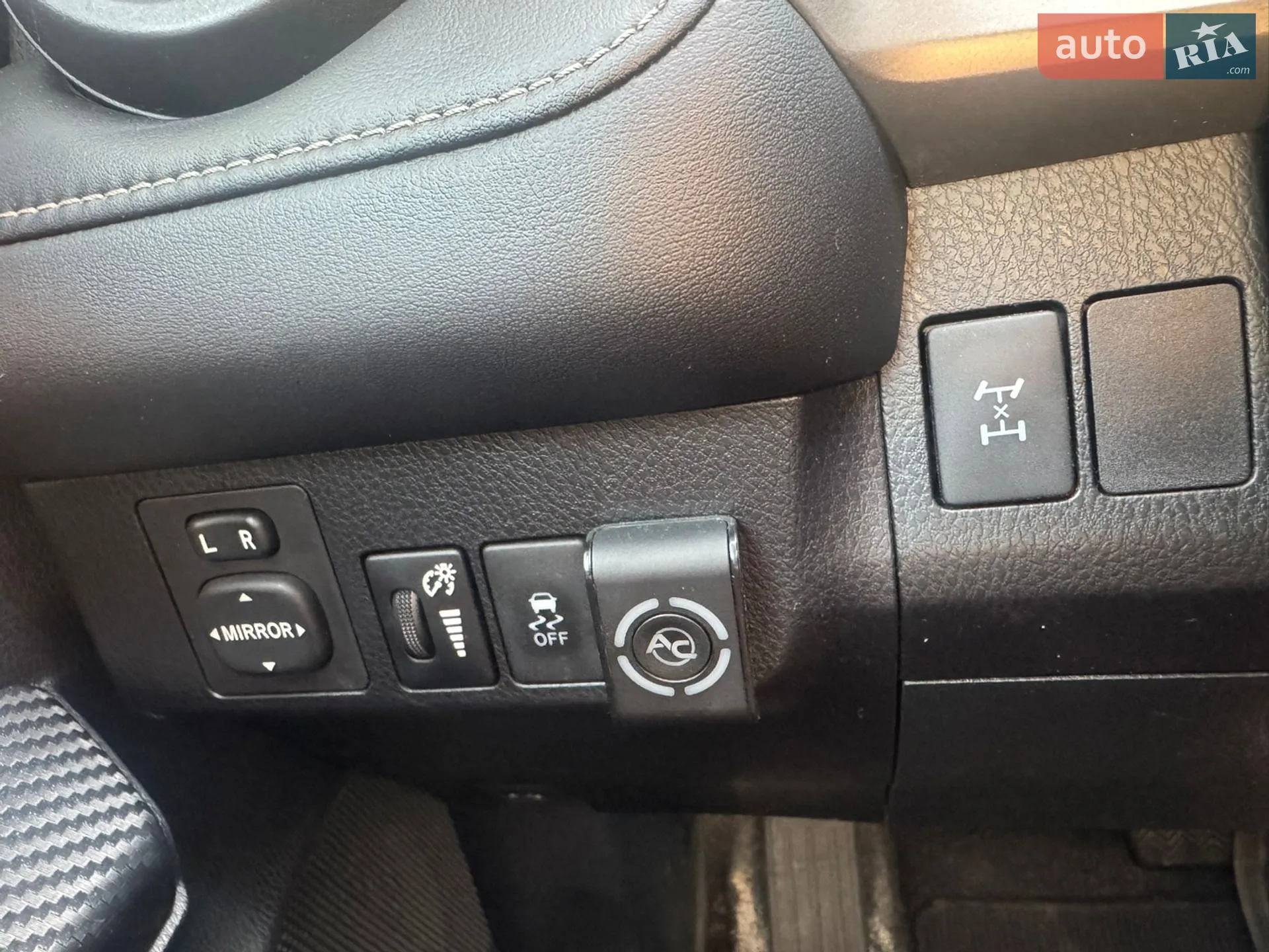 2014 Toyota RAV 4 - мініатюра 2