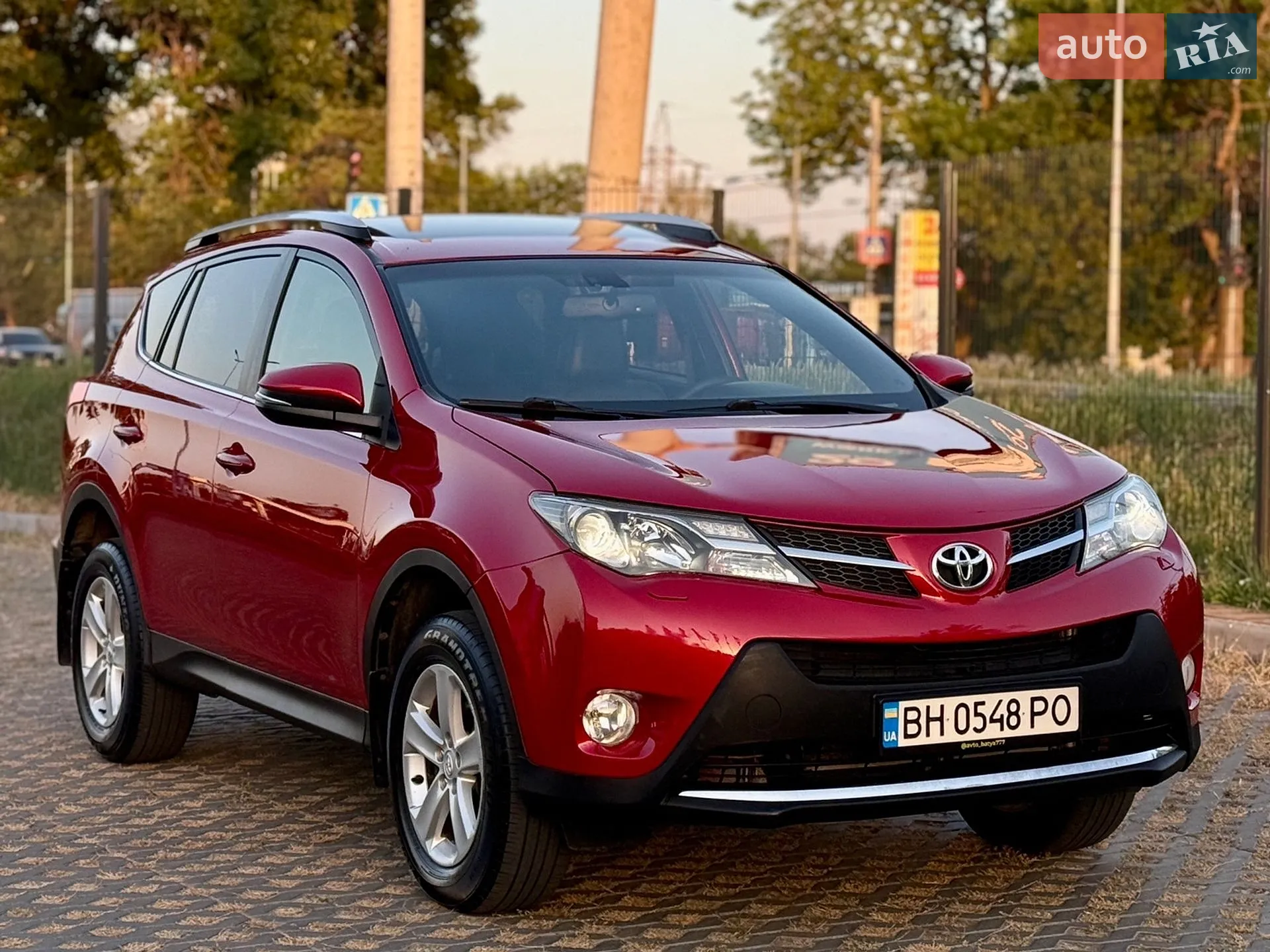 2013 Toyota RAV 4 - мініатюра 3