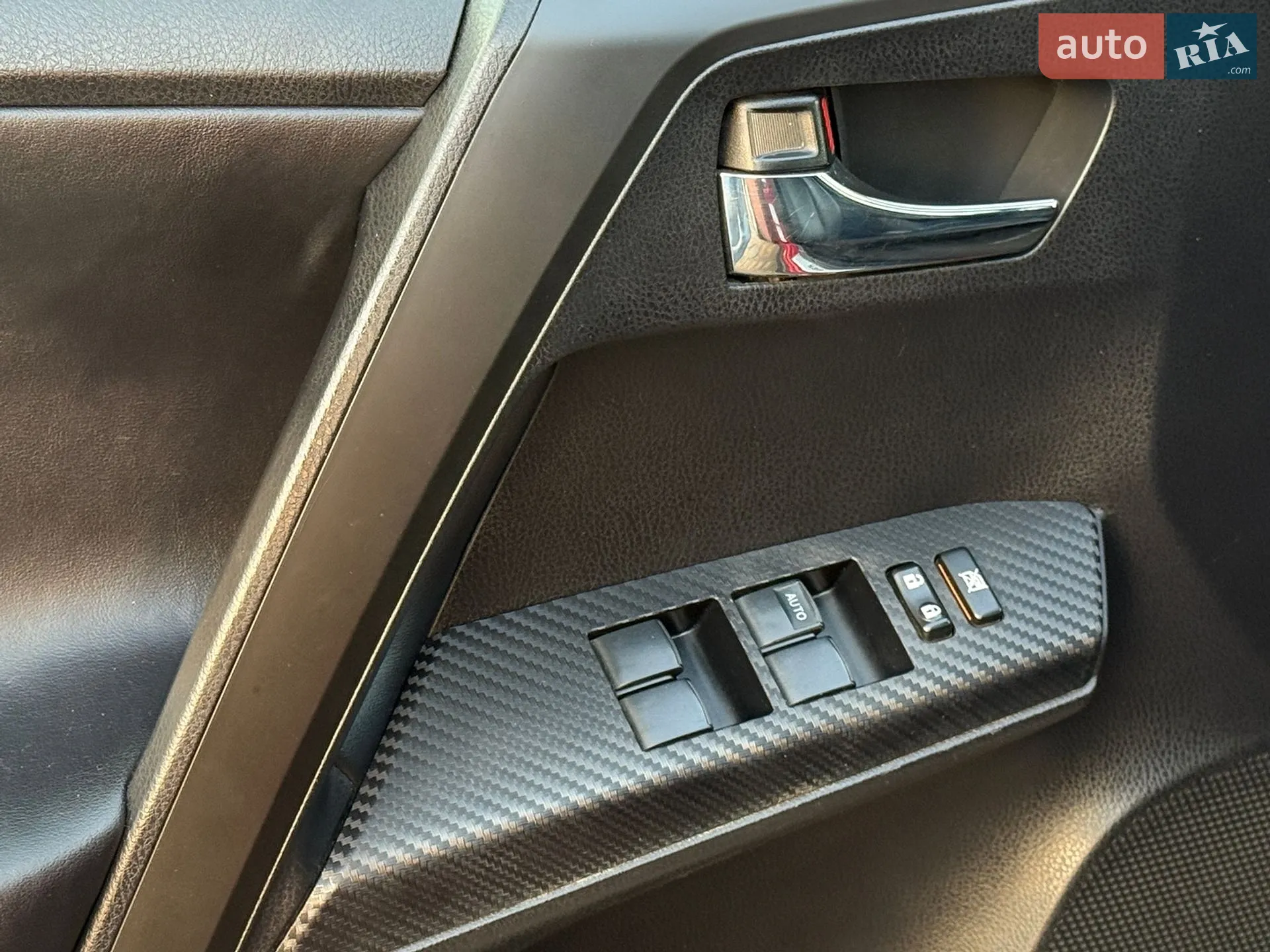 2013 Toyota RAV 4 - мініатюра 14