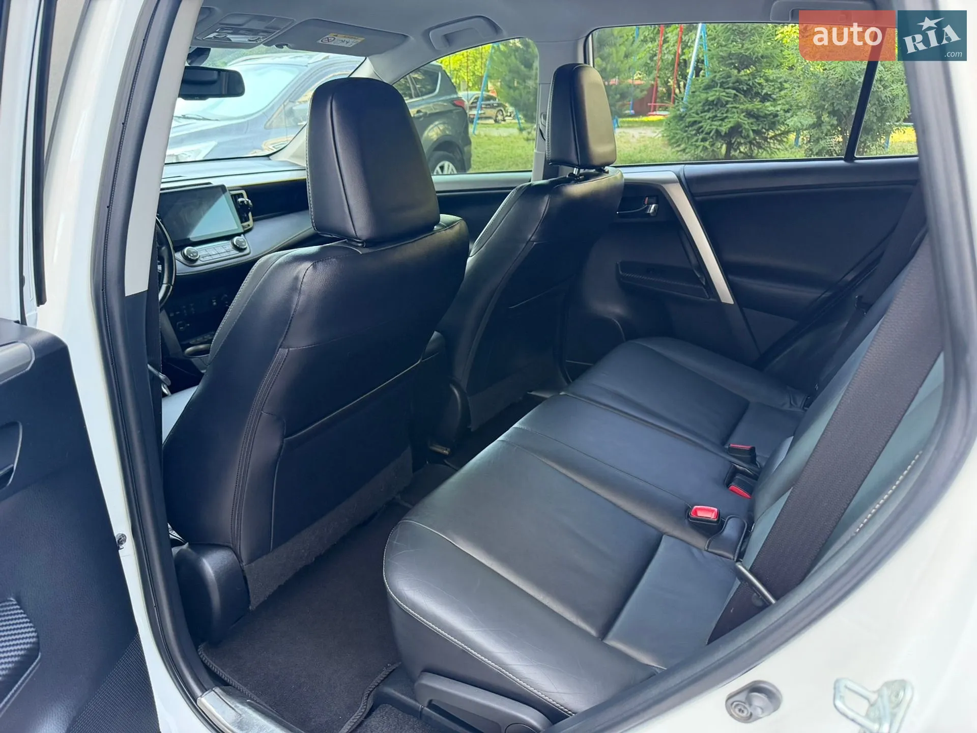2014 Toyota RAV 4 - мініатюра 13