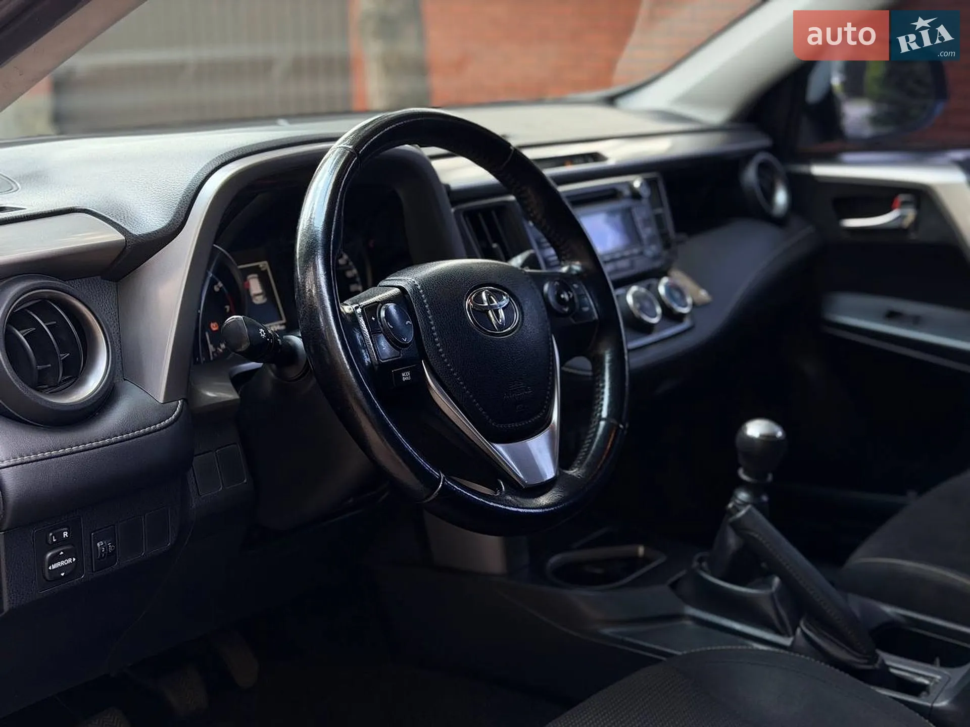 2016 Toyota RAV 4 - мініатюра 12