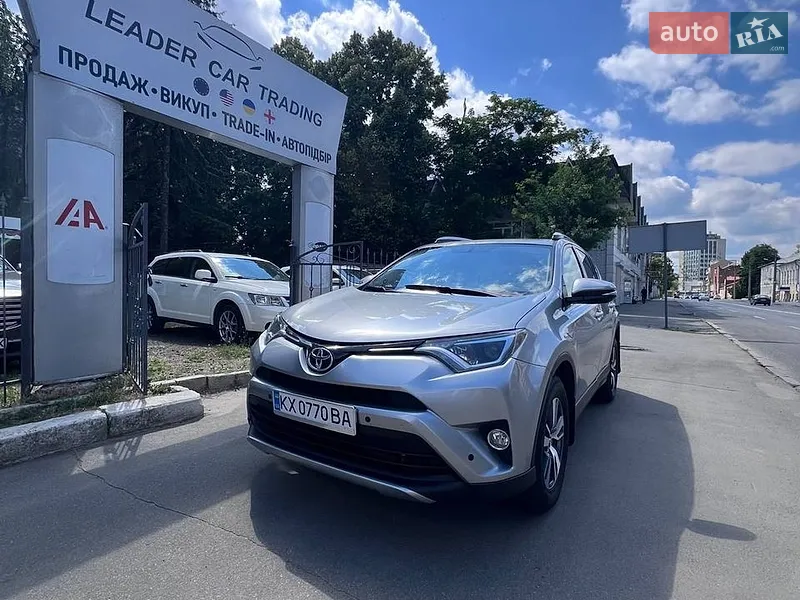Toyota RAV4 2016
