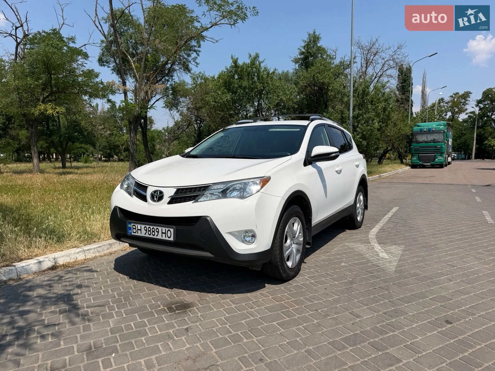 2015 Toyota RAV 4 - фото 1