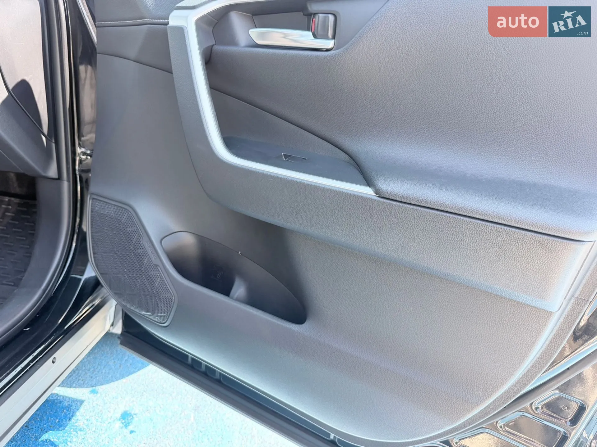 2019 Toyota RAV 4 - мініатюра 22