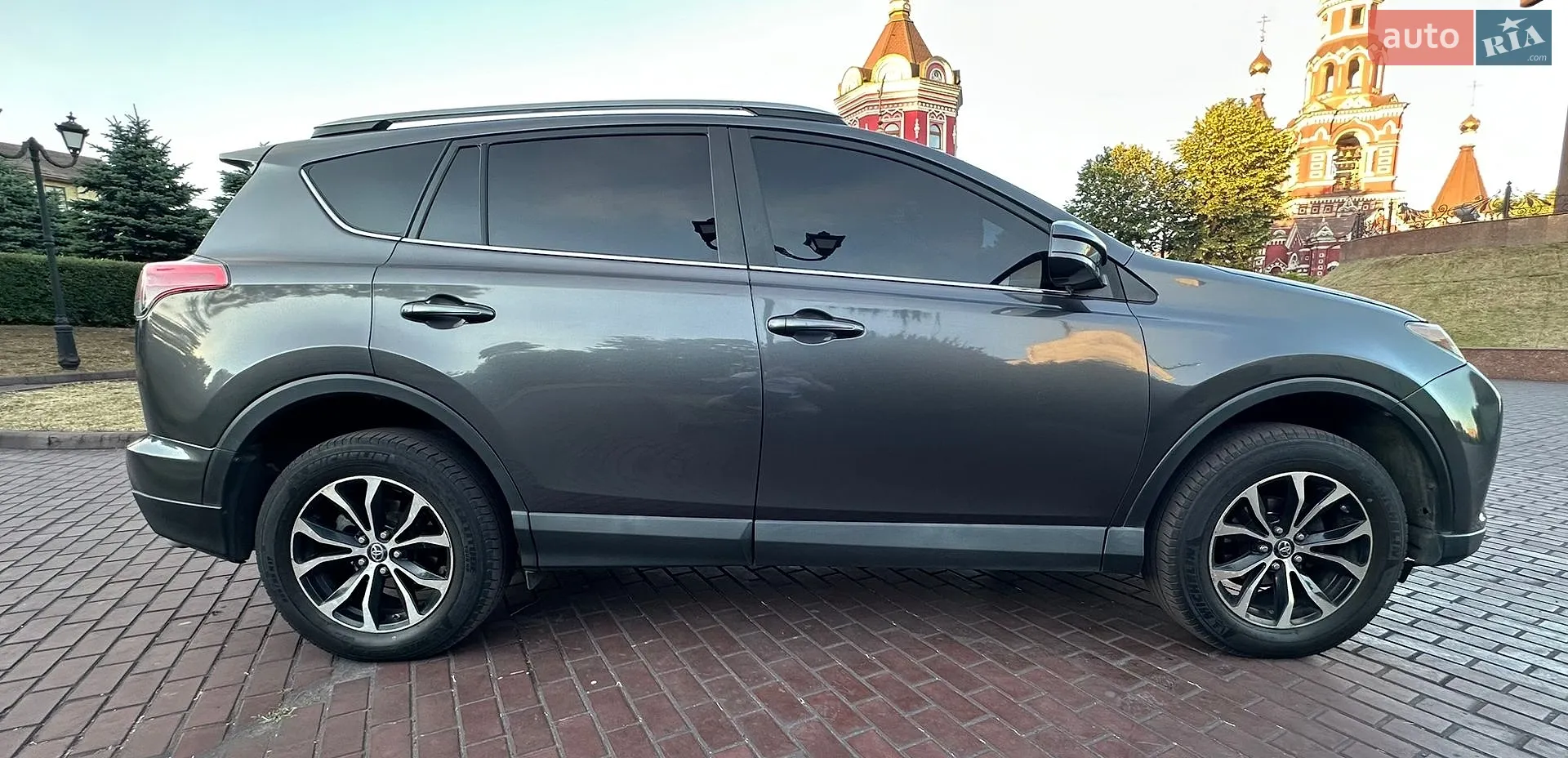 2017 Toyota RAV 4 - мініатюра 10