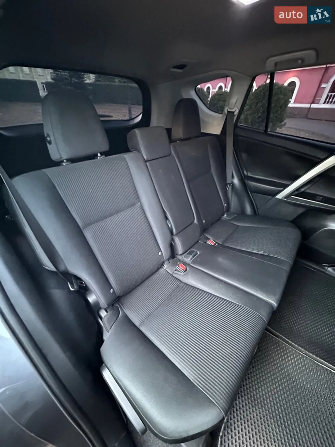 2017 Toyota RAV 4 - мініатюра 28