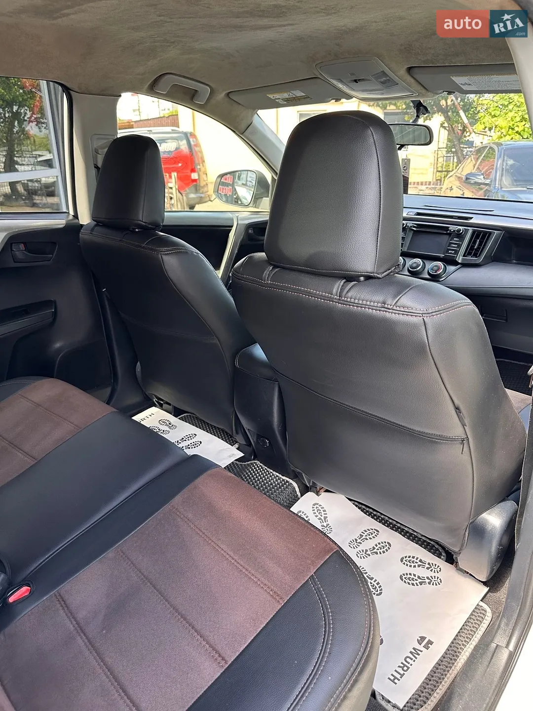 2016 Toyota RAV 4 - мініатюра 16