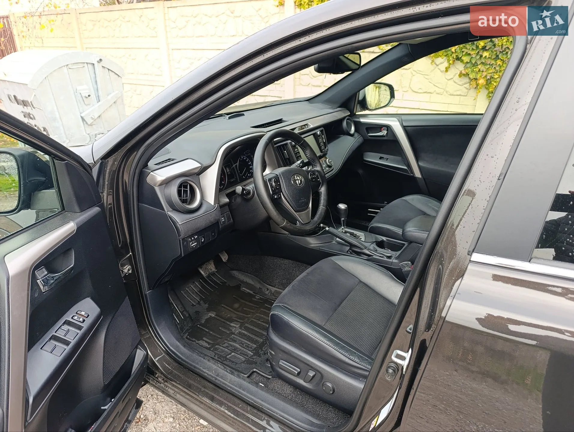 2017 Toyota RAV 4 - мініатюра 4