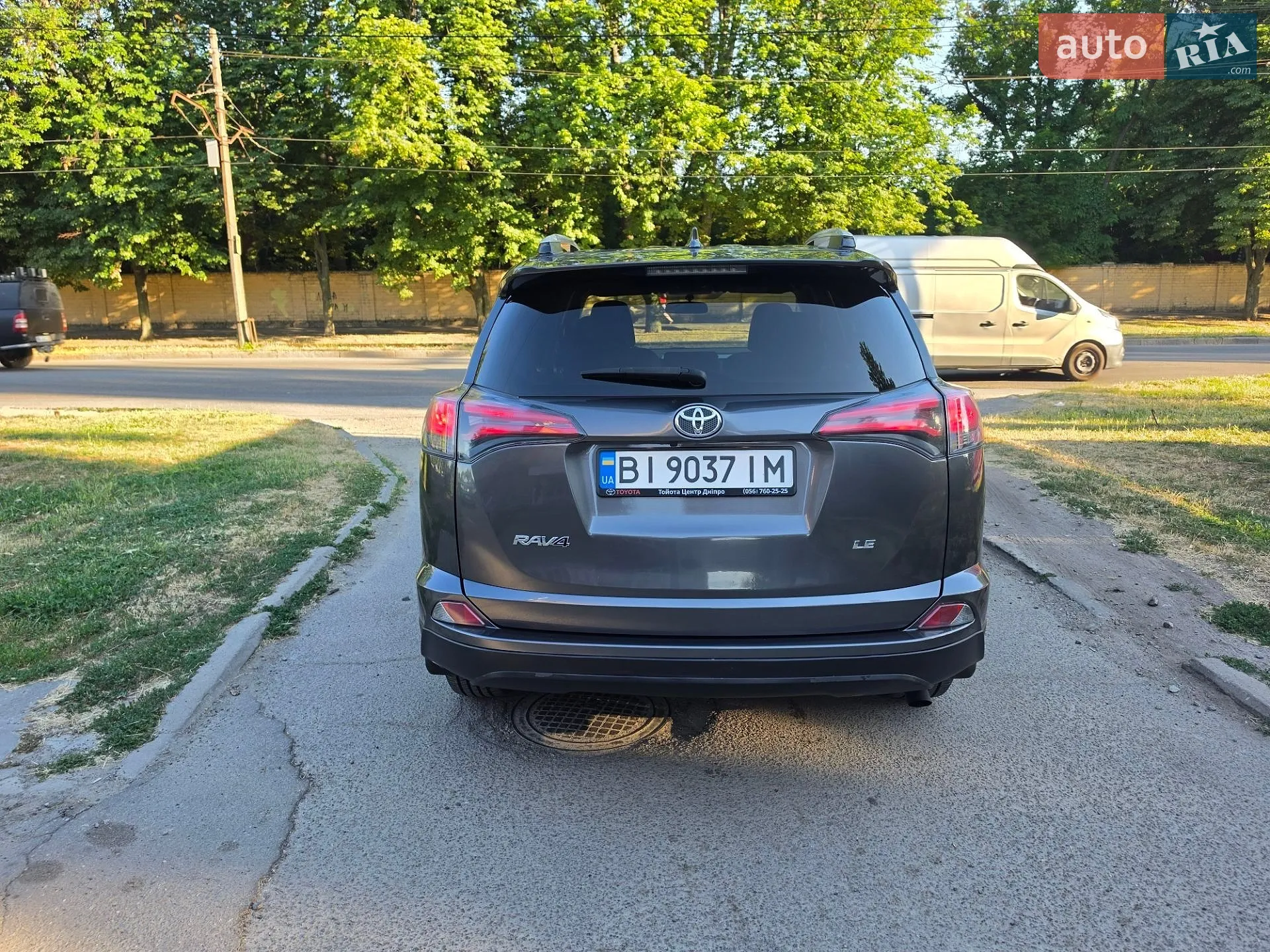 2016 Toyota RAV 4 - мініатюра 4