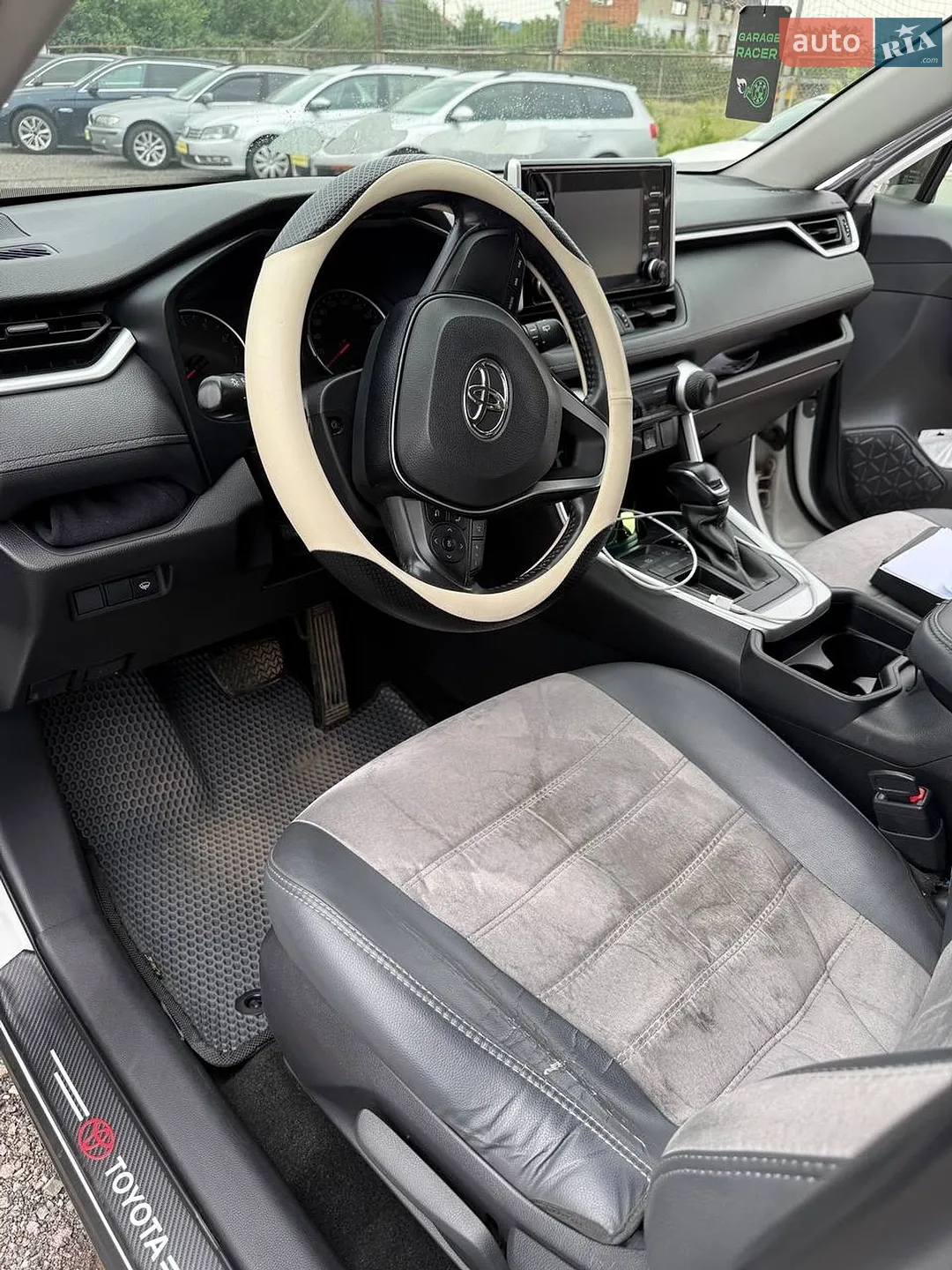 2019 Toyota RAV 4 - мініатюра 8