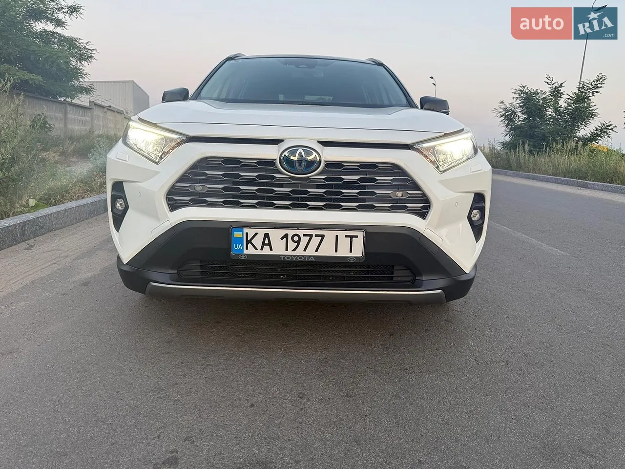 2021 Toyota RAV 4 - мініатюра 23