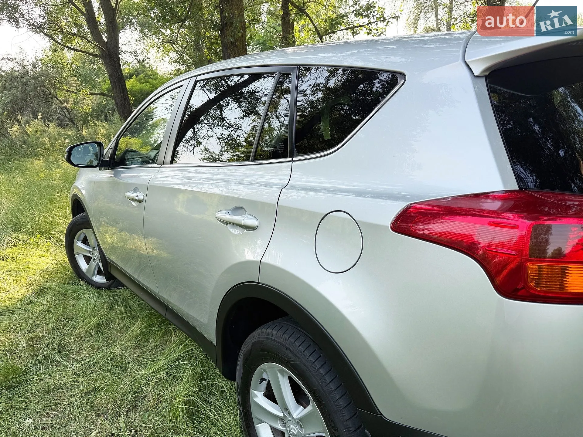 2013 Toyota RAV 4 - мініатюра 16