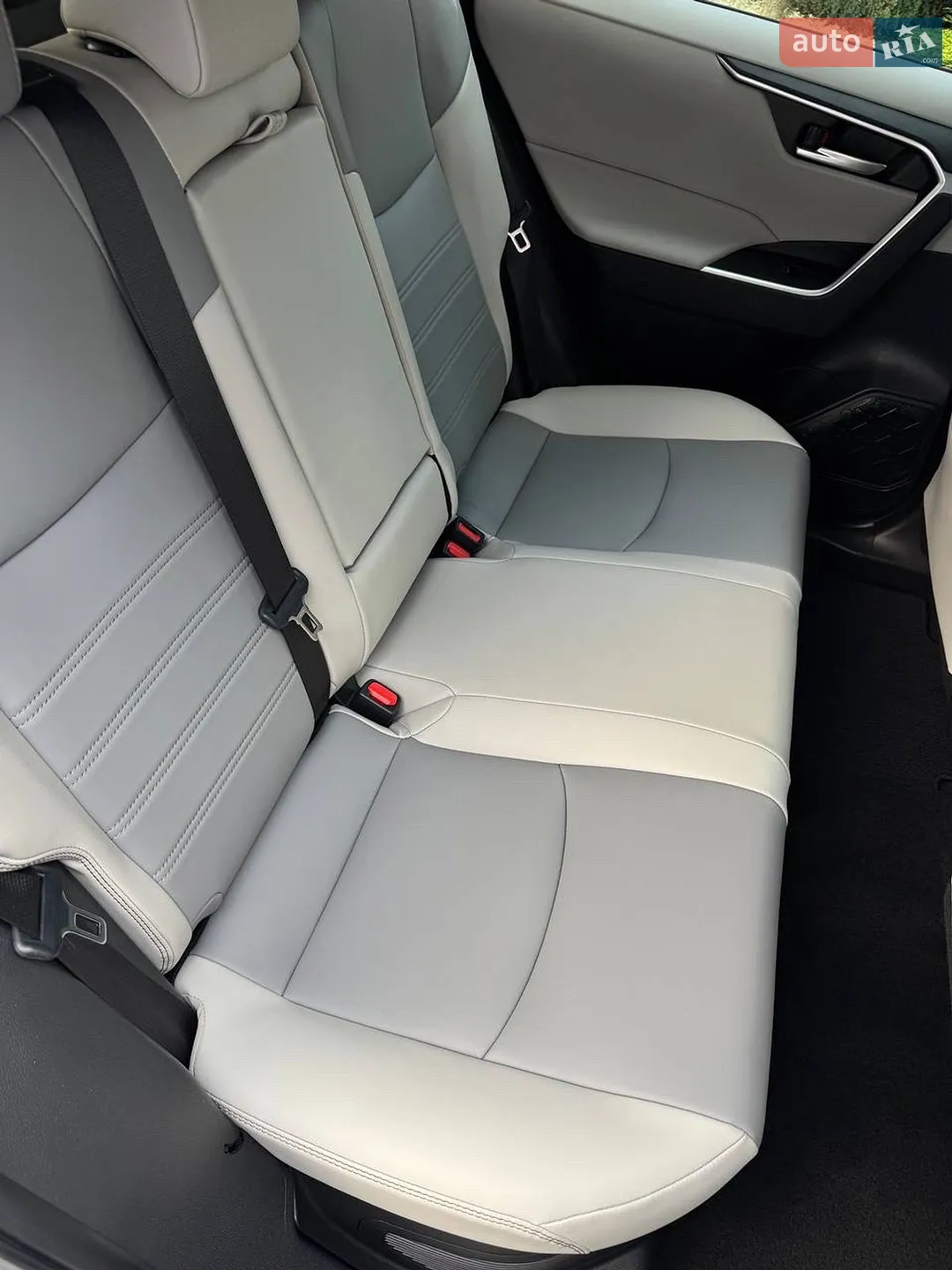 2023 Toyota RAV 4 - мініатюра 21