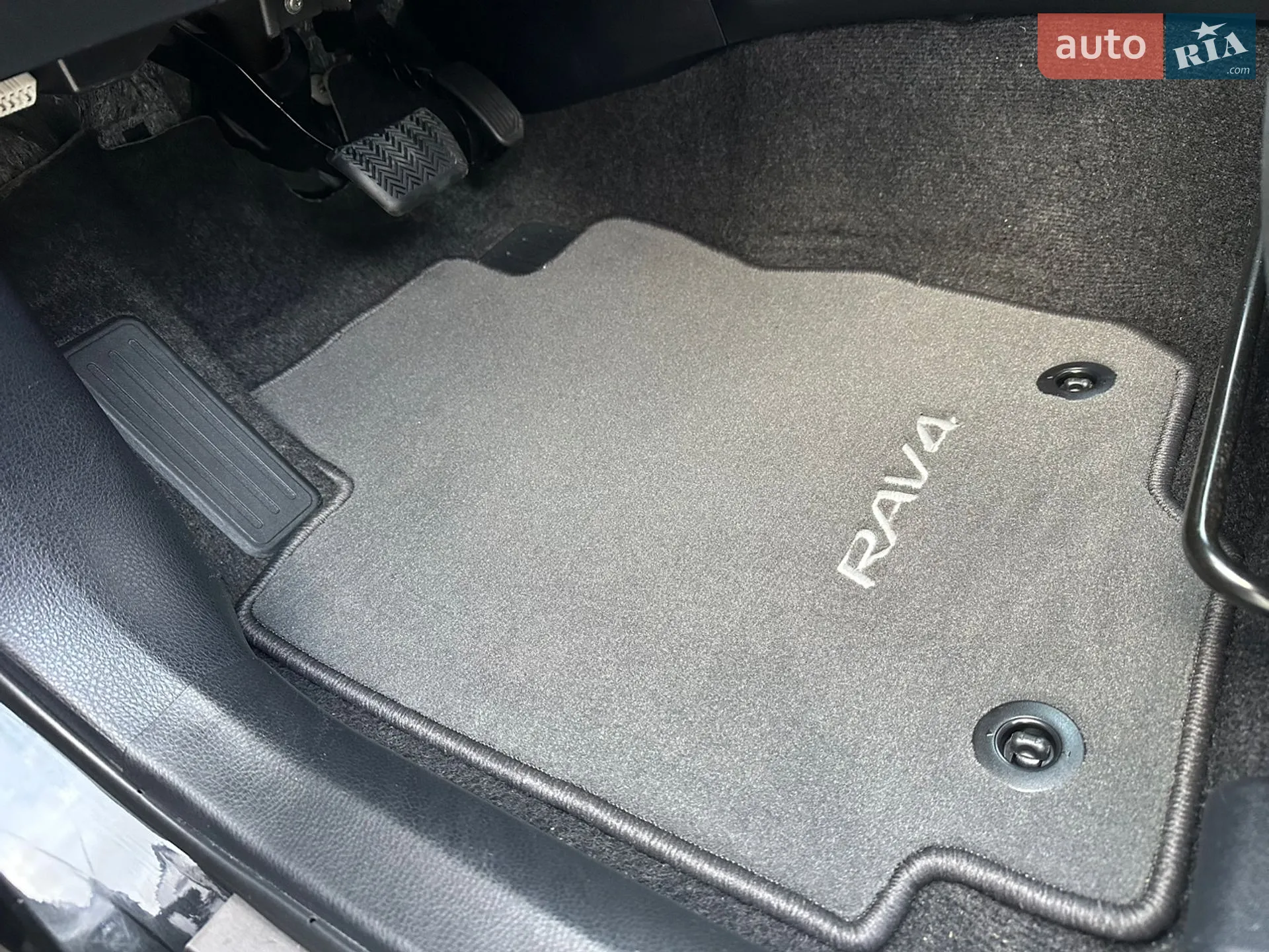 2017 Toyota RAV 4 - мініатюра 86