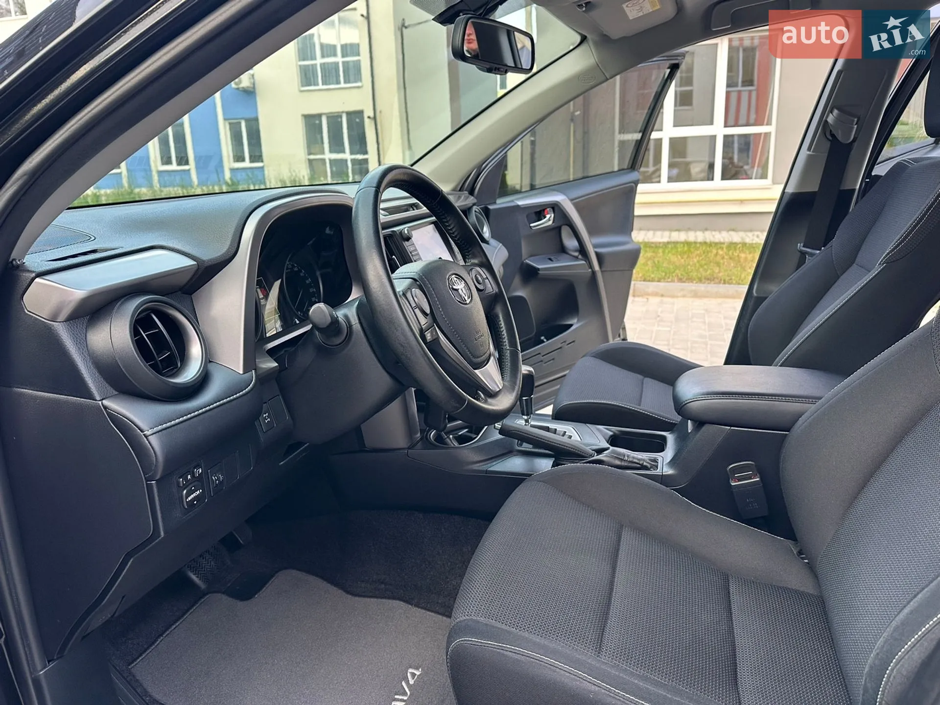 2017 Toyota RAV 4 - мініатюра 87